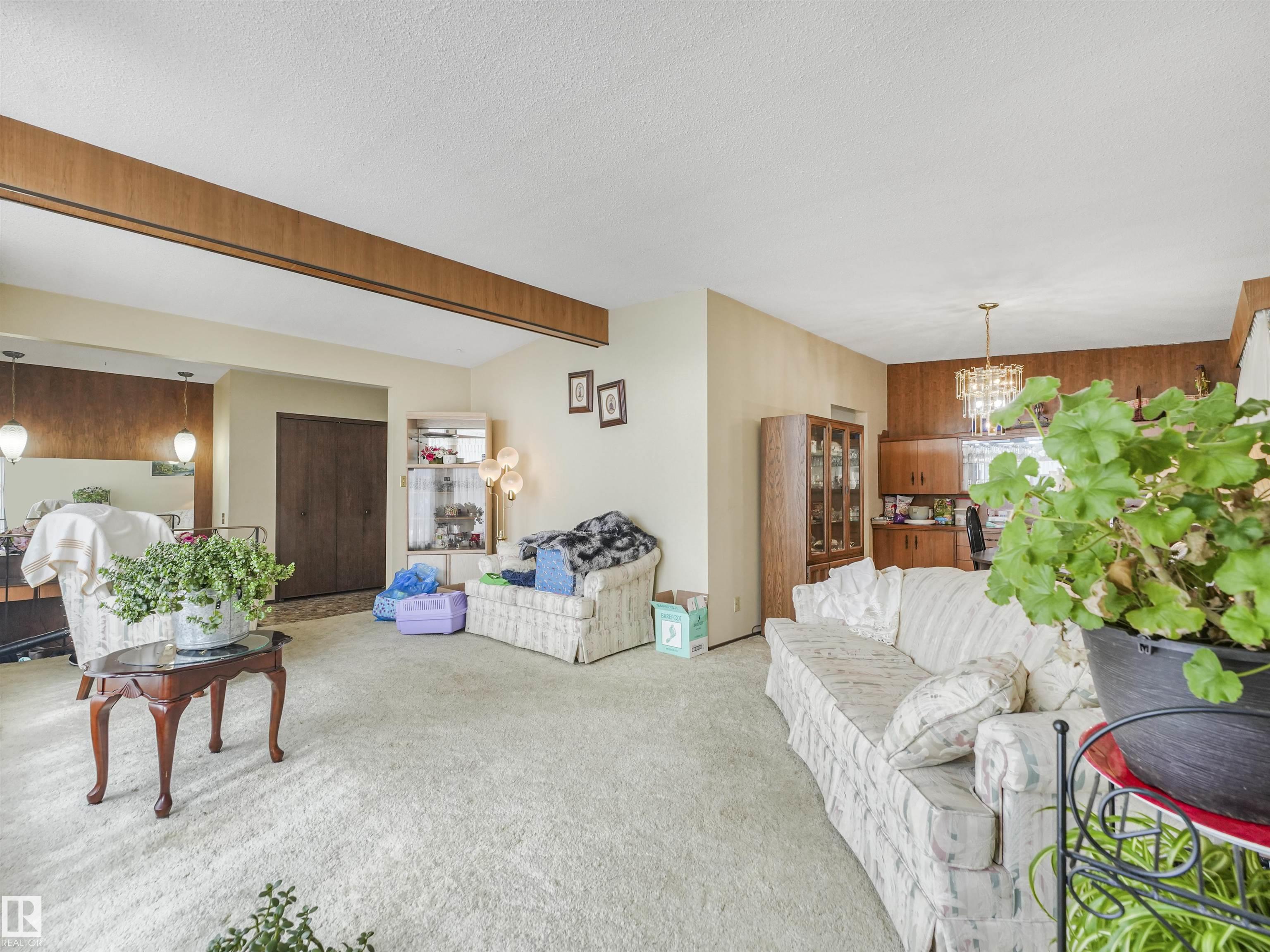 Photo 24 at 8608 137ave Avenue NW, Northmount, Edmonton