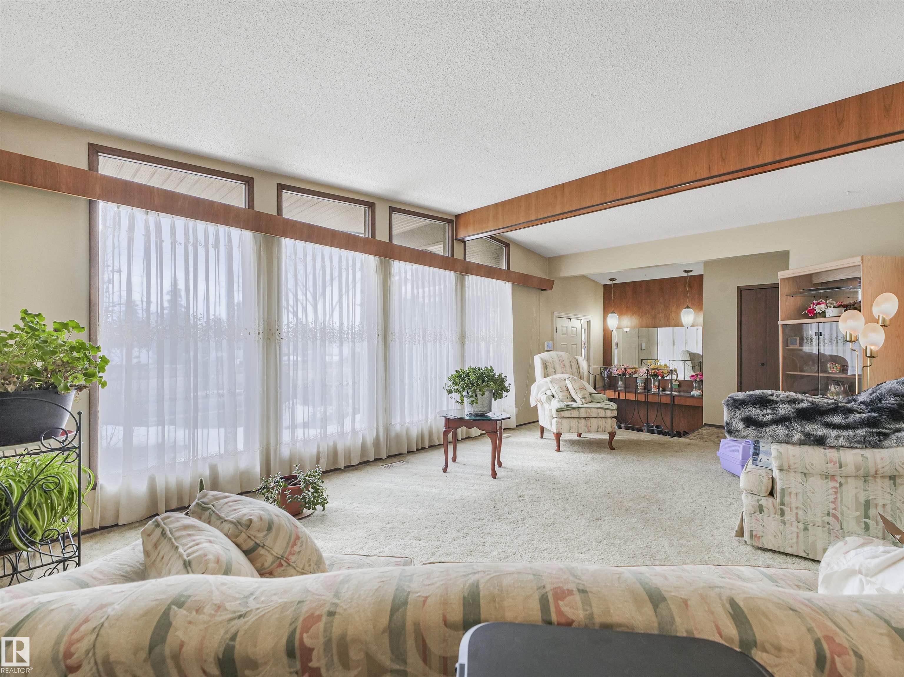 Photo 25 at 8608 137ave Avenue NW, Northmount, Edmonton