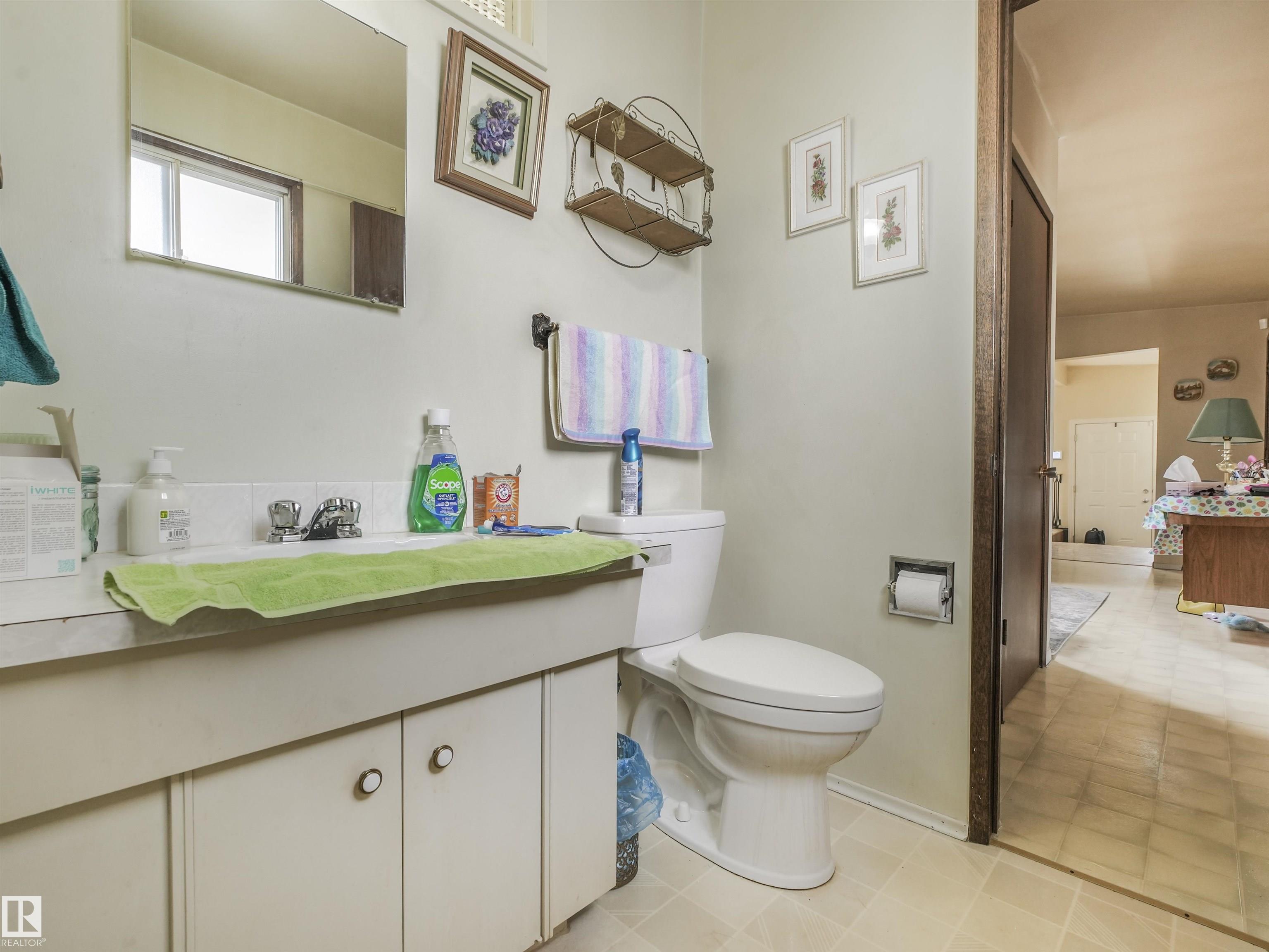 Photo 38 at 8608 137ave Avenue NW, Northmount, Edmonton