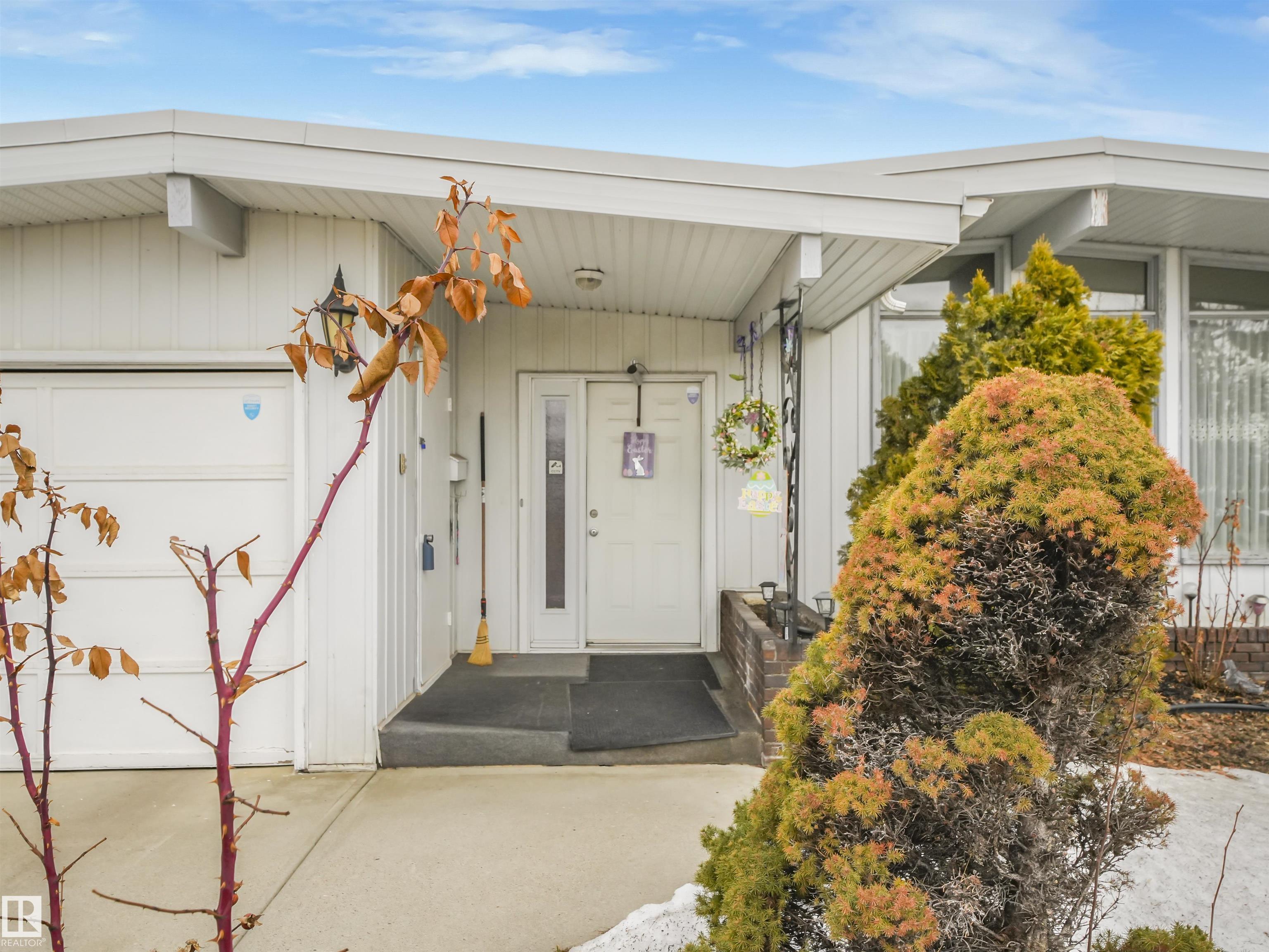 8608 137ave Avenue NW, Northmount, Edmonton