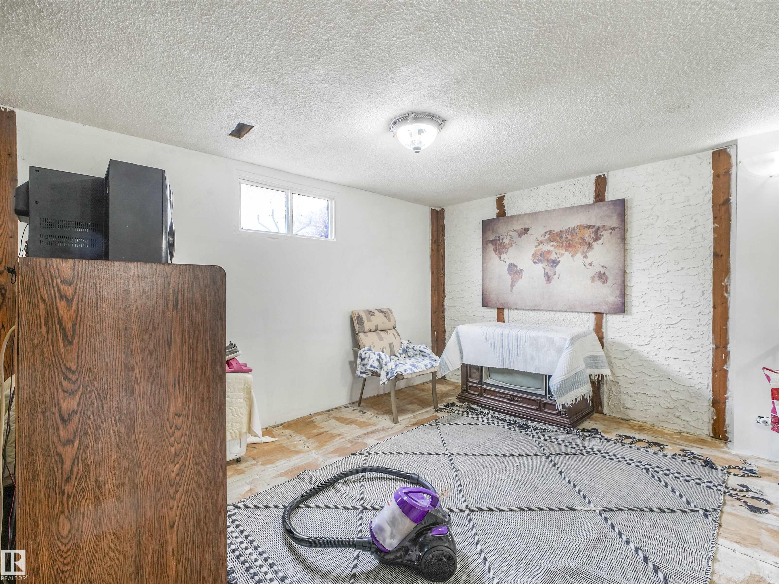 Photo 43 at 8608 137ave Avenue NW, Northmount, Edmonton