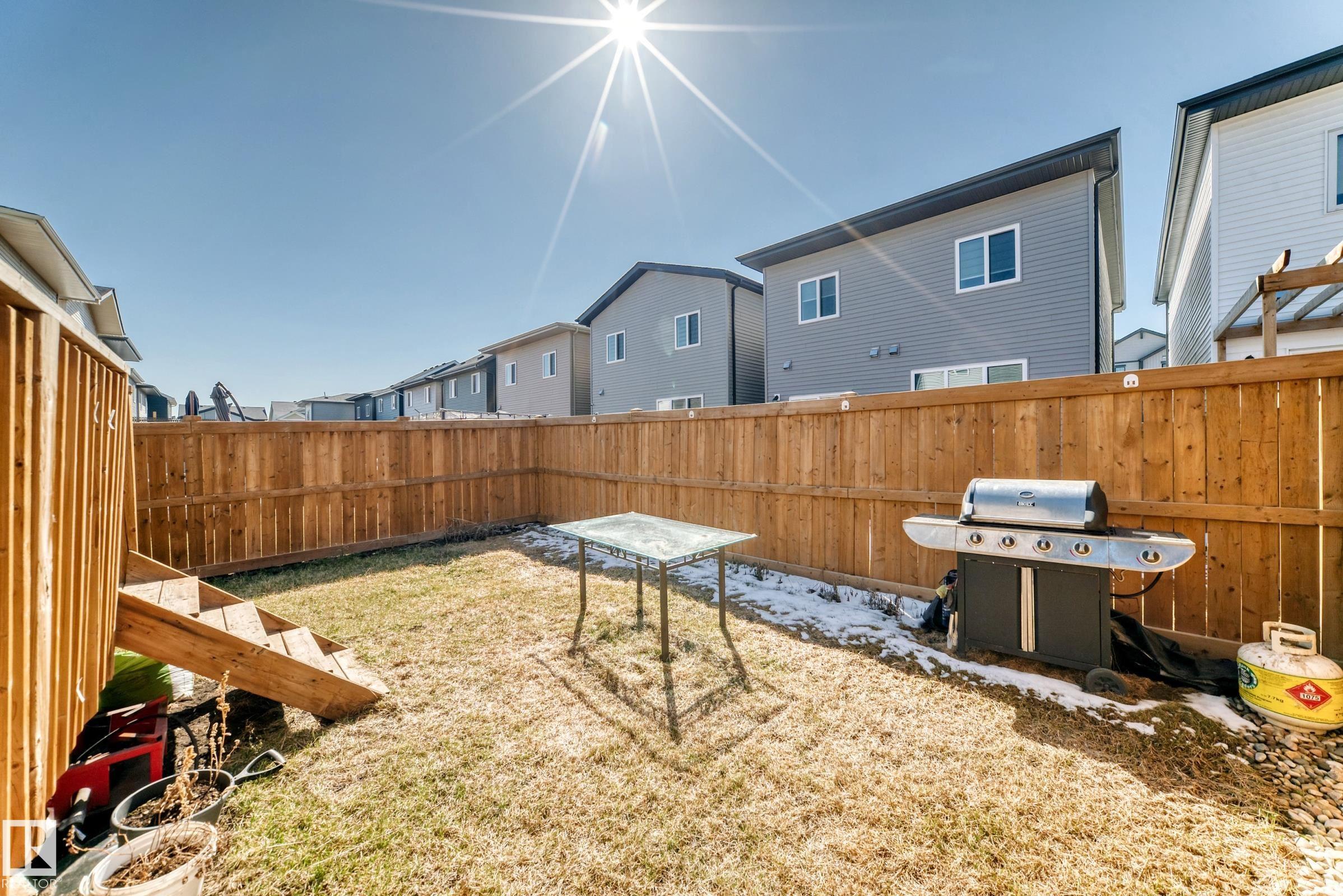 https://zimg.paragon.ice.com/ParagonImages/Property/PM/RAE/225393596/48/0/0/0366a5f1378f4a4dca3625b8b355b007/1/d51430fe783ffb7e35d39cb95b139e1c/225393596-f4c5e4a4-4d97-4441-bb10-1f1f85e44f26.JPG