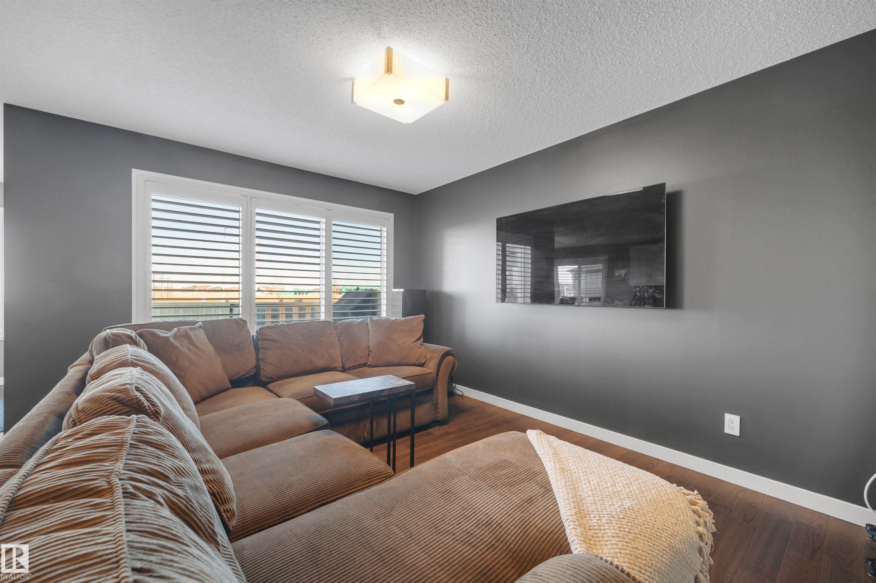 Photo 8 at 16408 12 Avenue SW, Glenridding Heights, Edmonton