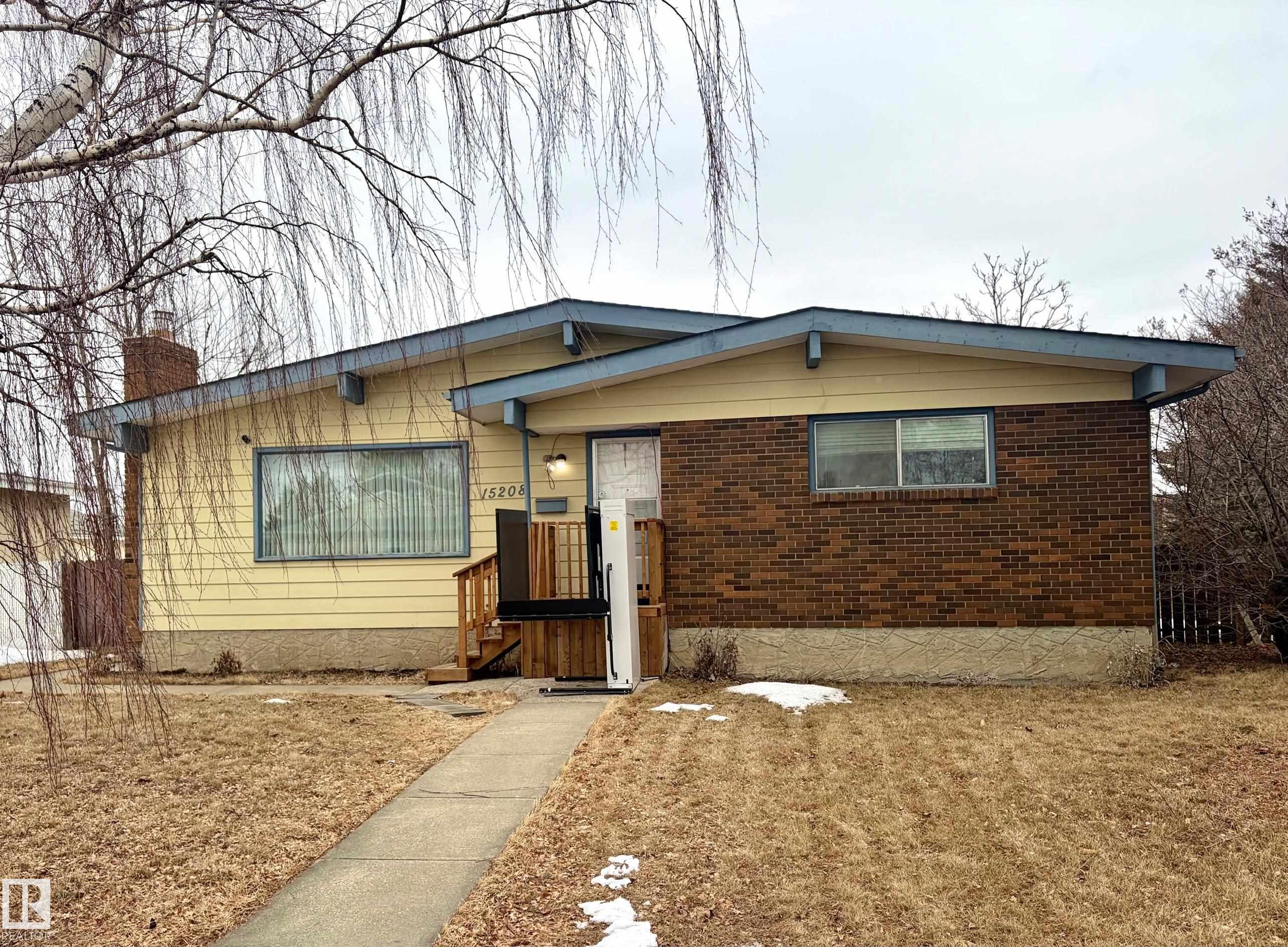 15208 92 Street NW, Evansdale, Edmonton