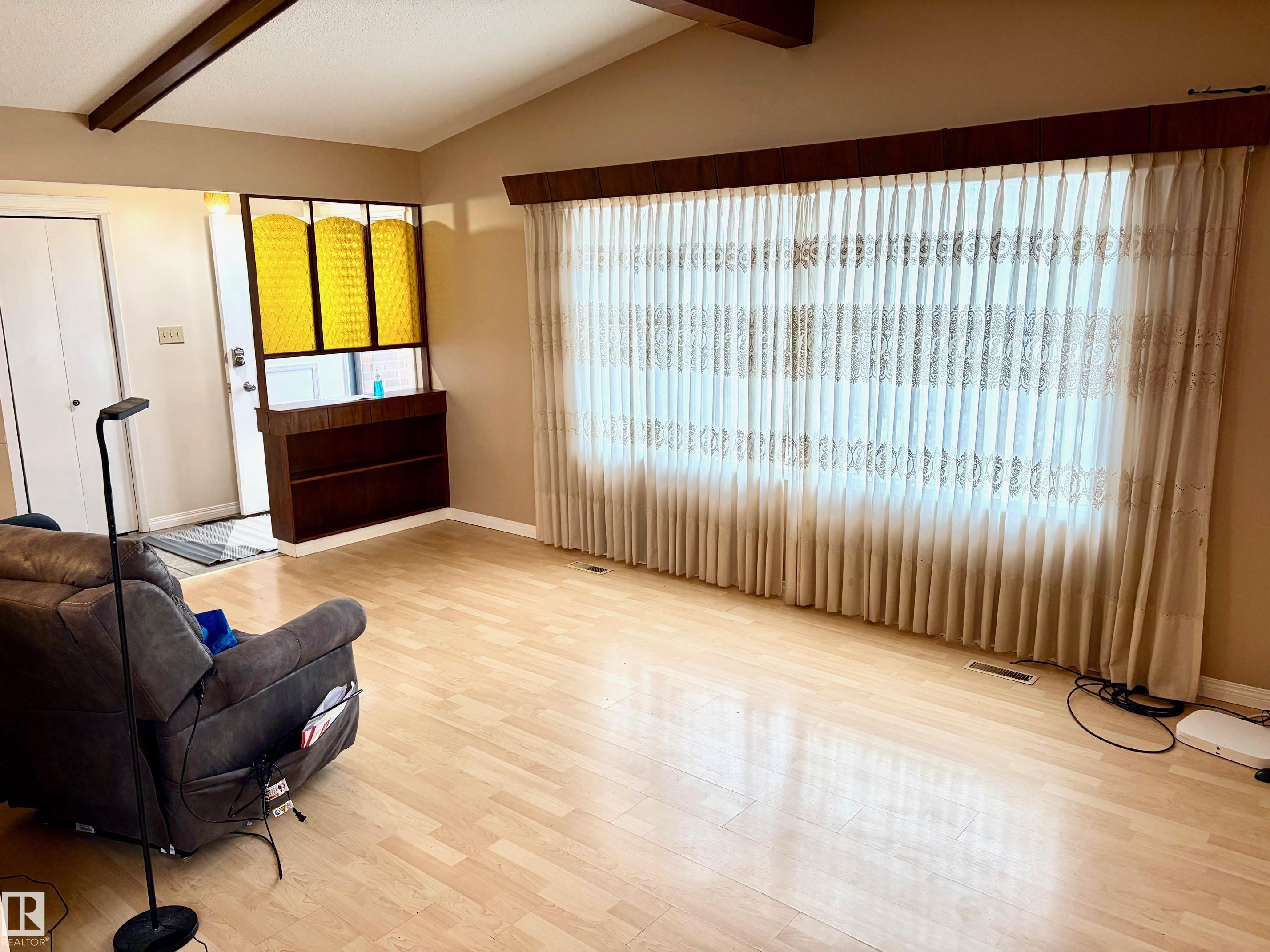 15208 92 Street NW, Evansdale, Edmonton