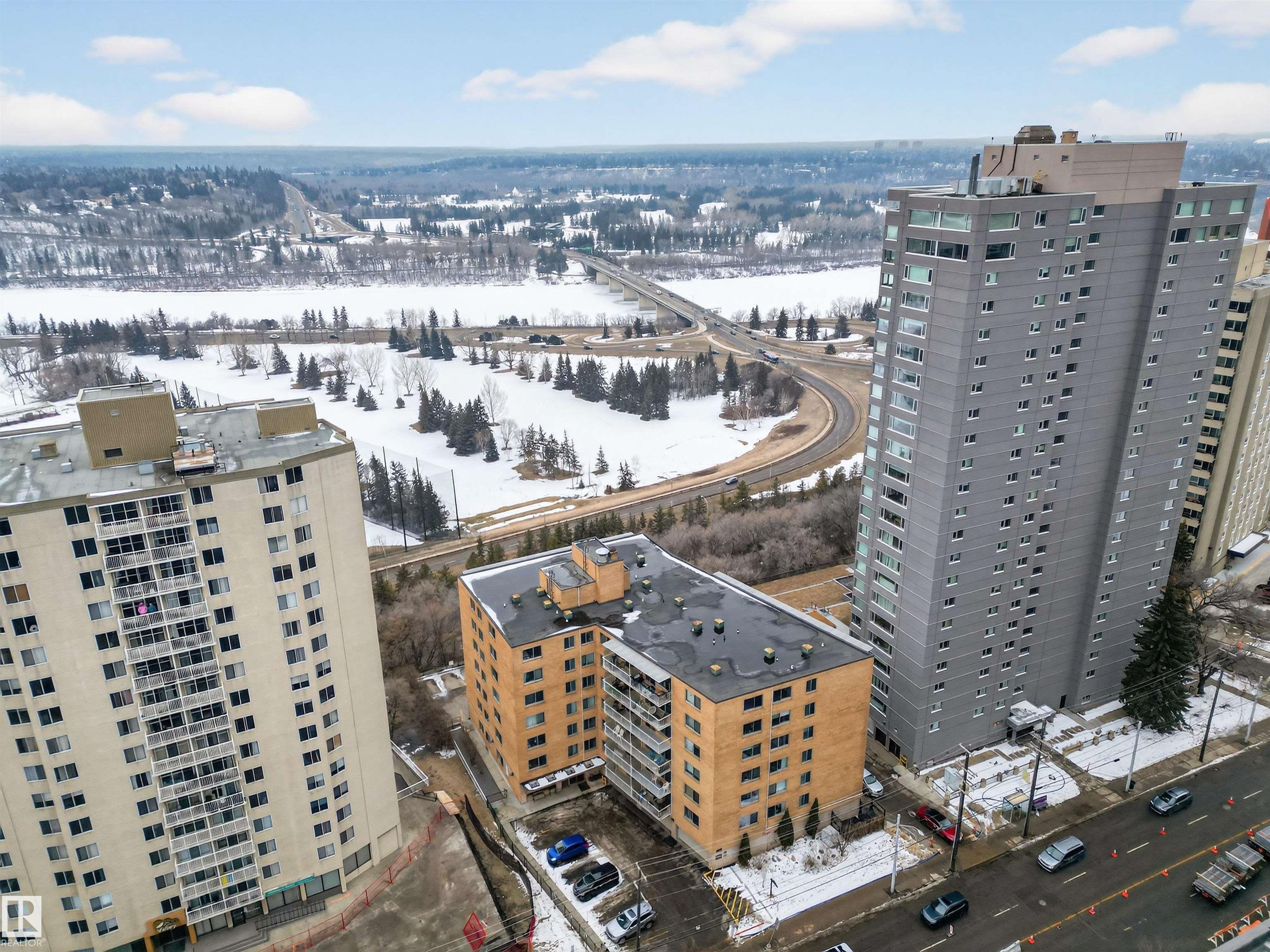 304 - 12207 Jasper Avenue NW, Wîhkwêntôwin, Edmonton