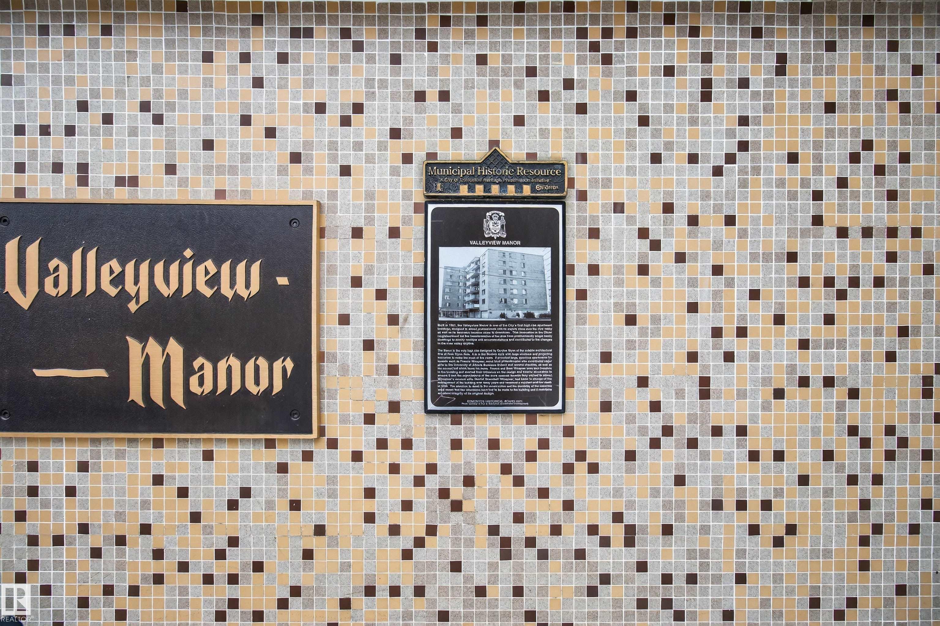 Photo 39 at 304 - 12207 Jasper Avenue NW, Wîhkwêntôwin, Edmonton