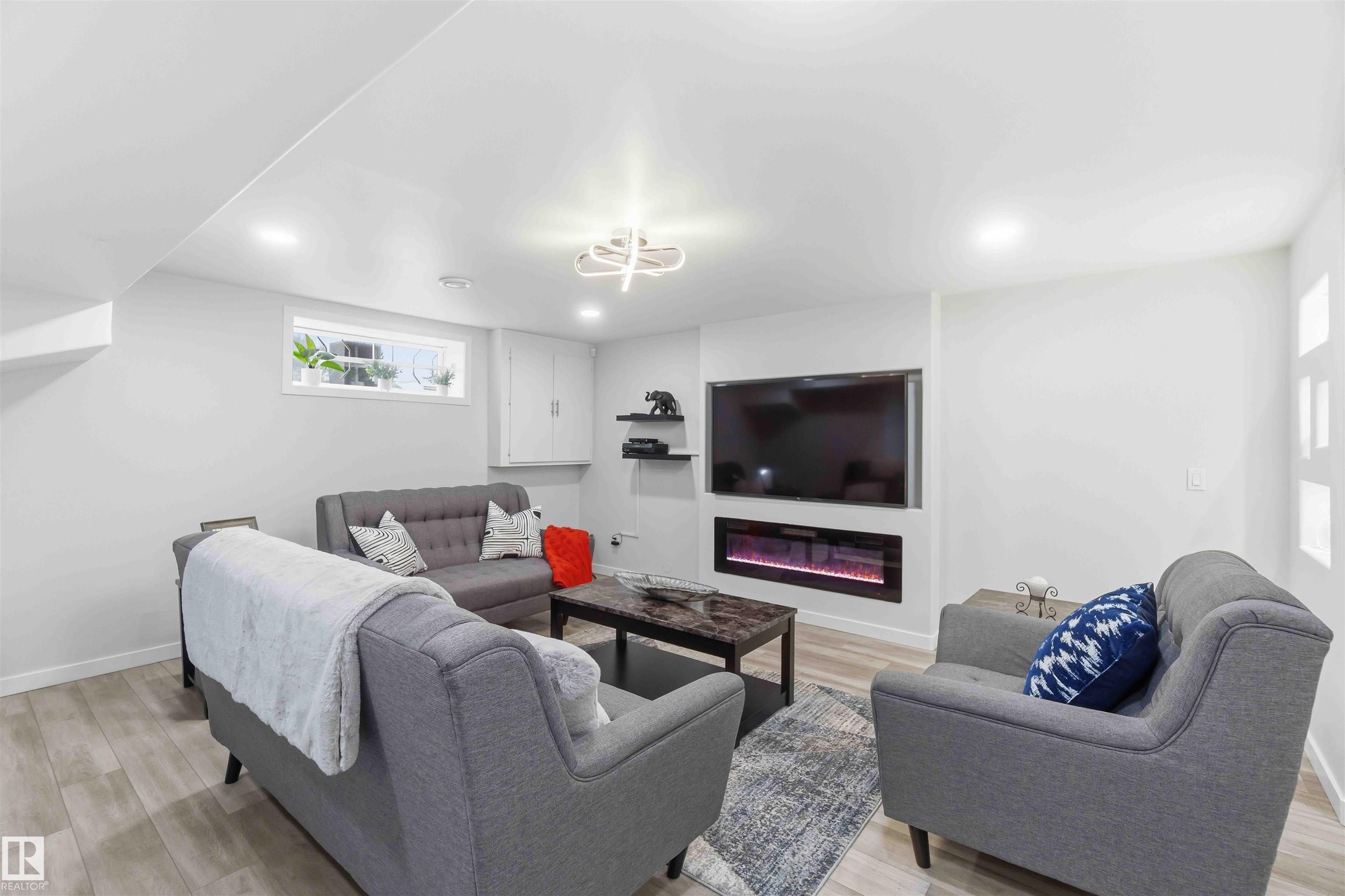 Photo 50 at #1 Colonial Close, Coloniale Estates, Beaumont