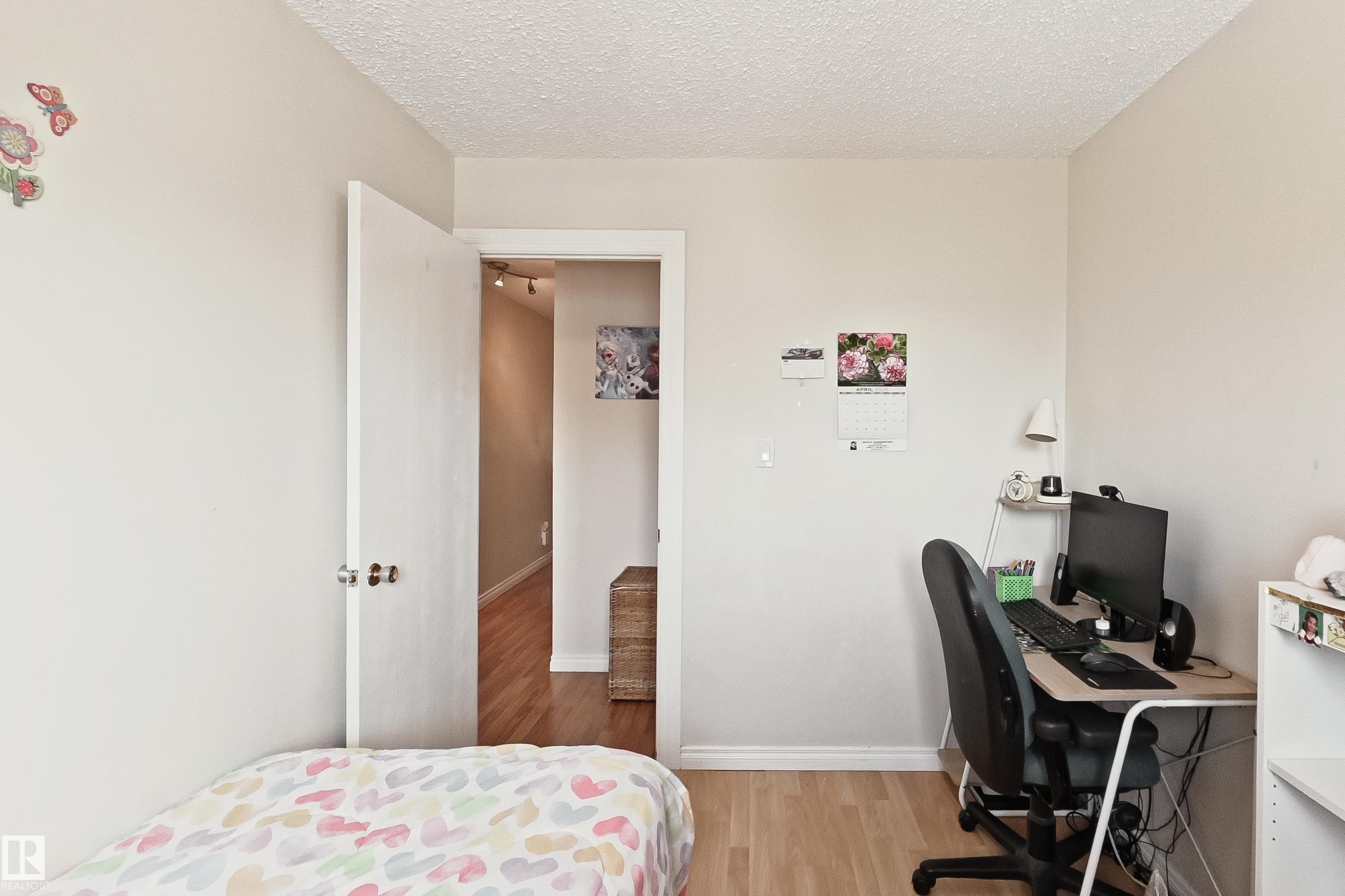 https://zimg.paragon.ice.com/ParagonImages/Property/PM/RAE/225393641/14/0/0/58f8eedf1691a5e3d1e4db32ae1b76d4/1/69a4cfa0c54a0994a70a18ed43ef3bd1/225393641-e3878653-c529-4510-a831-2447954f7ded.JPG
