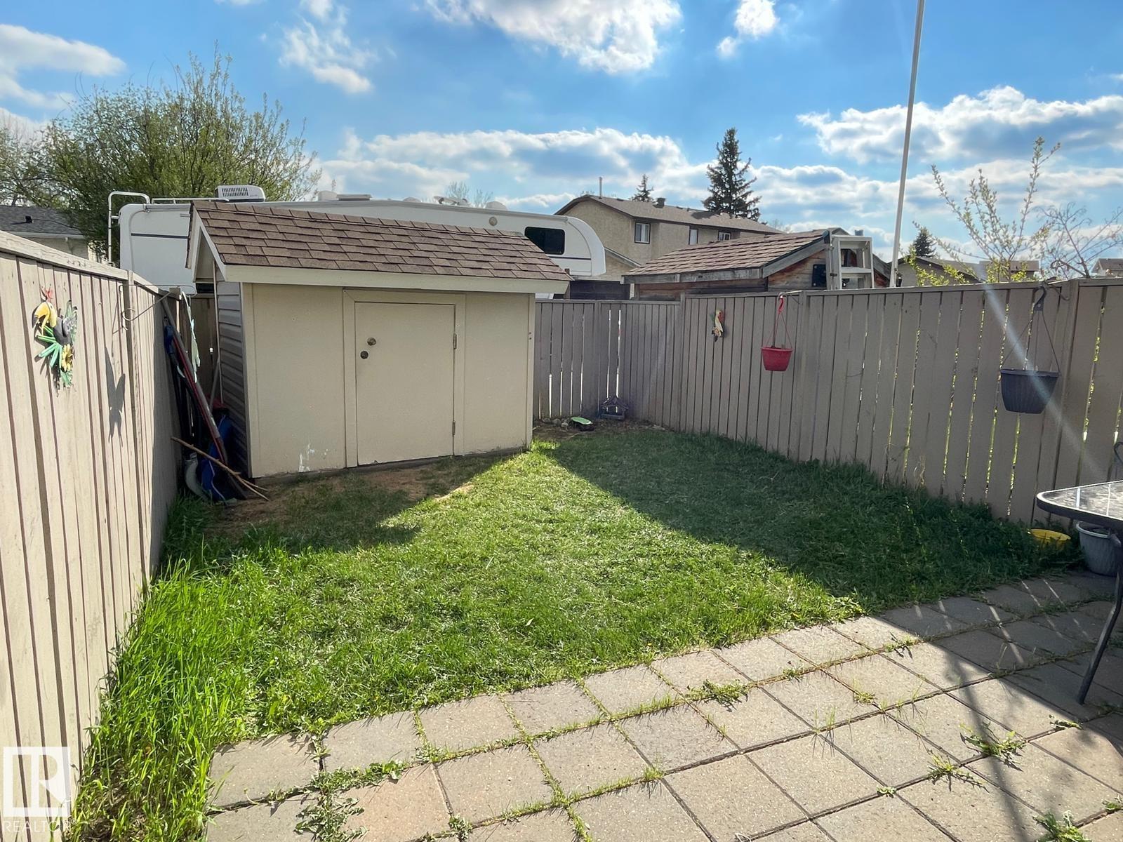 https://zimg.paragon.ice.com/ParagonImages/Property/PM/RAE/225393641/24/0/0/e8ba3a8976c98265e0ed20e81cc4e010/1/69a4cfa0c54a0994a70a18ed43ef3bd1/225393641-d7f2eea0-7dfb-4589-82e5-5818d56c283e.JPG