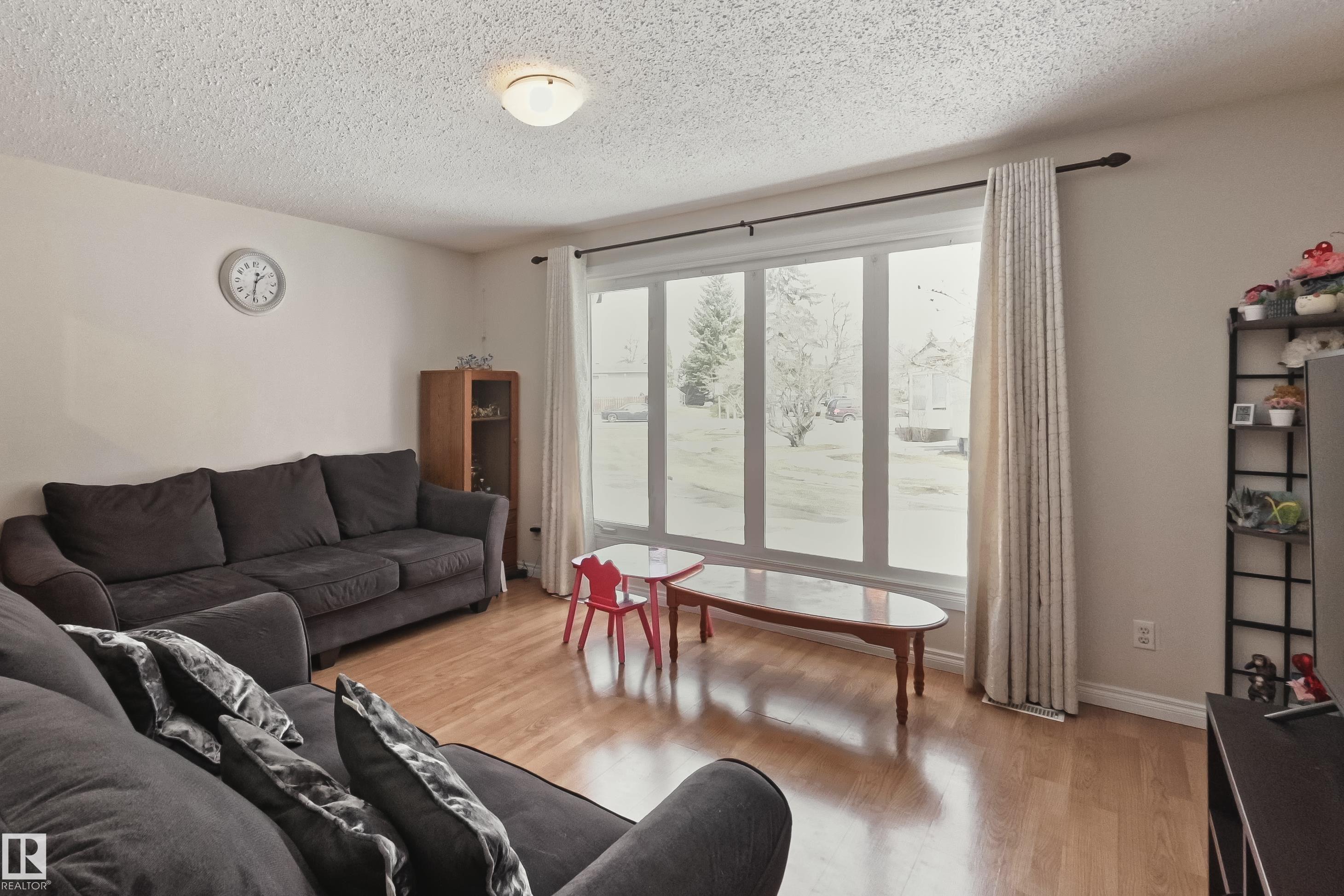 https://zimg.paragon.ice.com/ParagonImages/Property/PM/RAE/225393641/9/0/0/496cb11fbbdf97b2e5bc6ffe40329af6/1/69a4cfa0c54a0994a70a18ed43ef3bd1/225393641-9f88ecb9-23a0-4036-bf0d-935d52f5645a.JPG