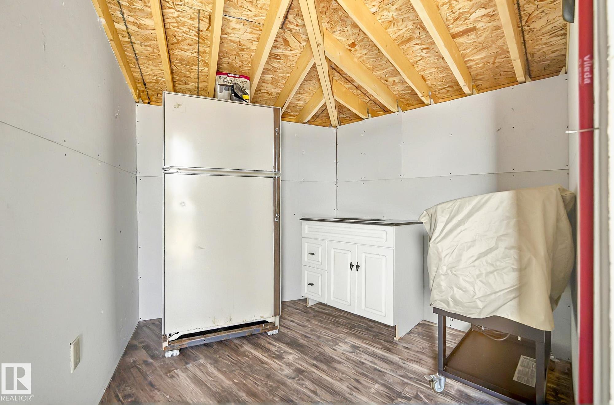 Photo 11 at 106 - 53509 Rge Road 60, Sunset Shores, Rural Parkland County