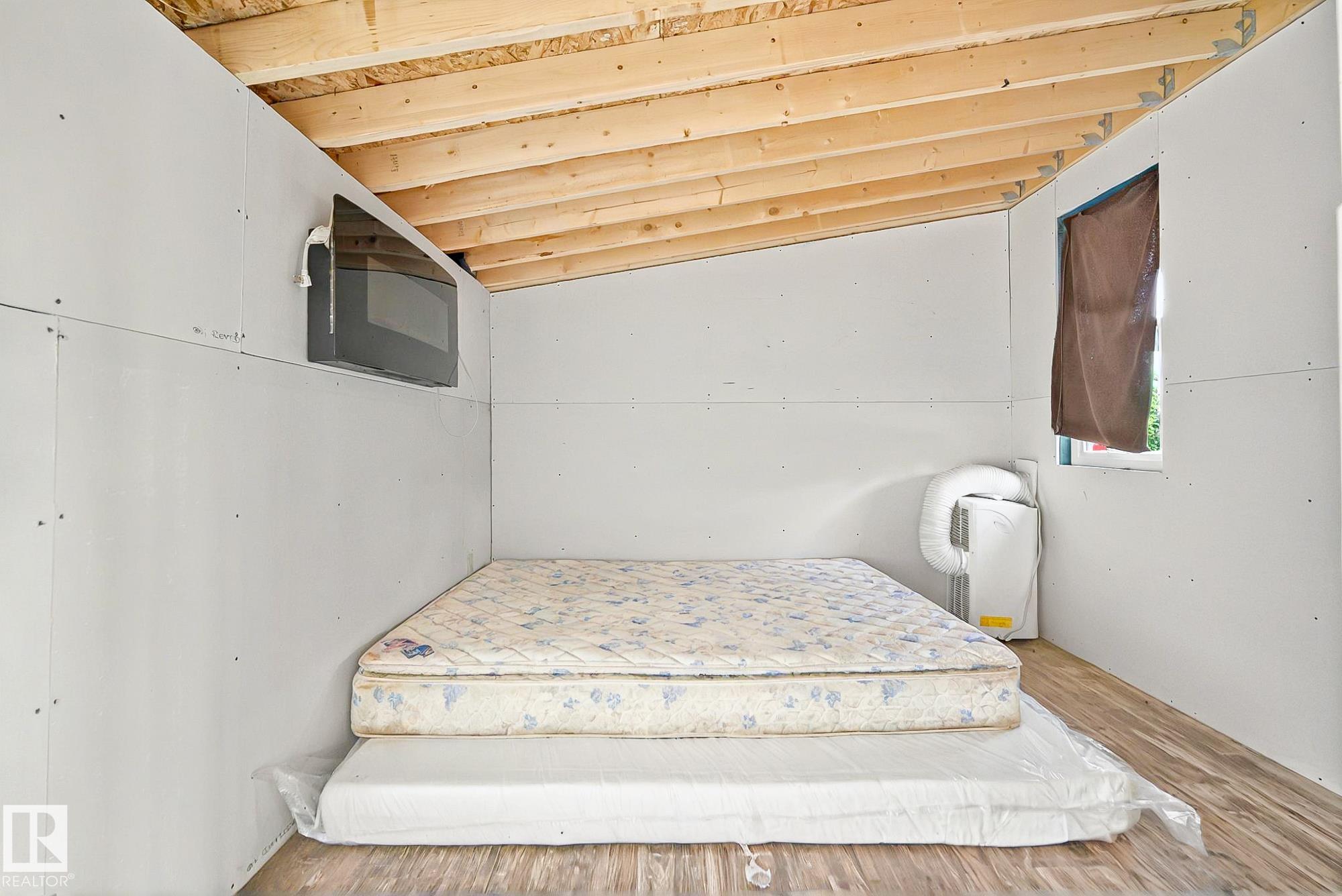 Photo 12 at 106 - 53509 Rge Road 60, Sunset Shores, Rural Parkland County