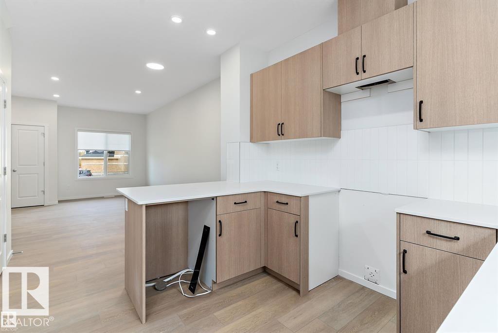 Photo 8 at 4277 Kinglet Drive NW, Kinglet Gardens, Edmonton