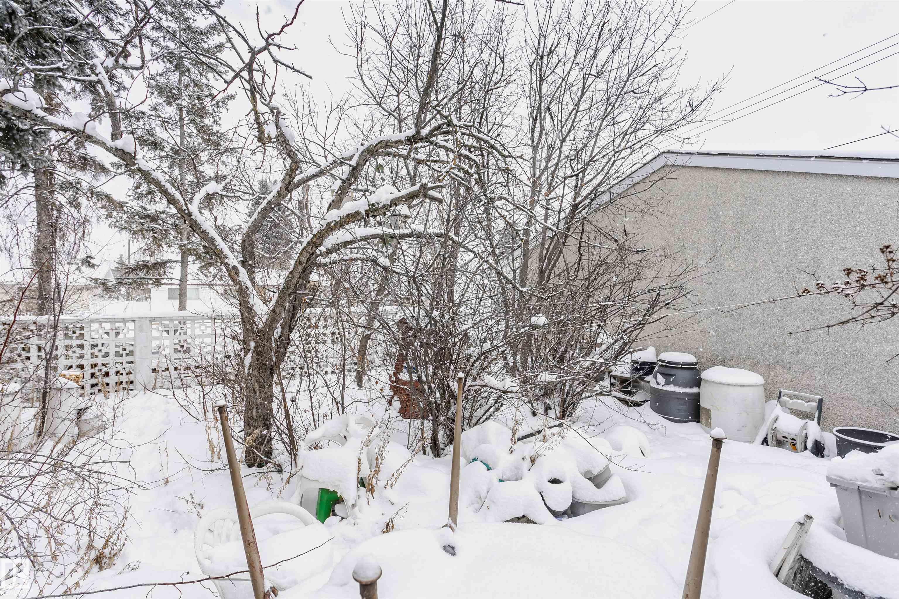 Photo 11 at 13512 71 Street NW, Delwood, Edmonton