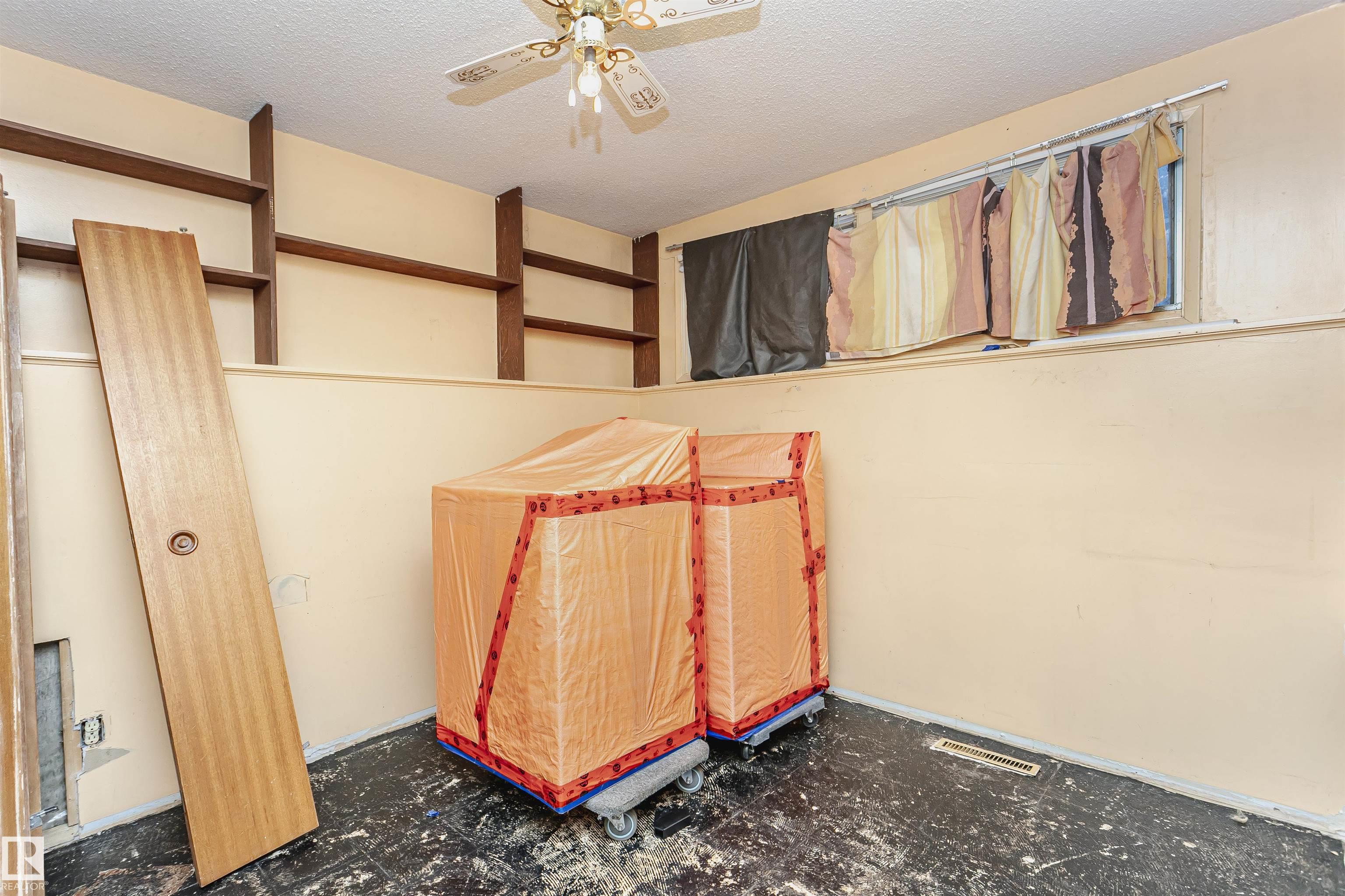 Photo 6 at 13512 71 Street NW, Delwood, Edmonton