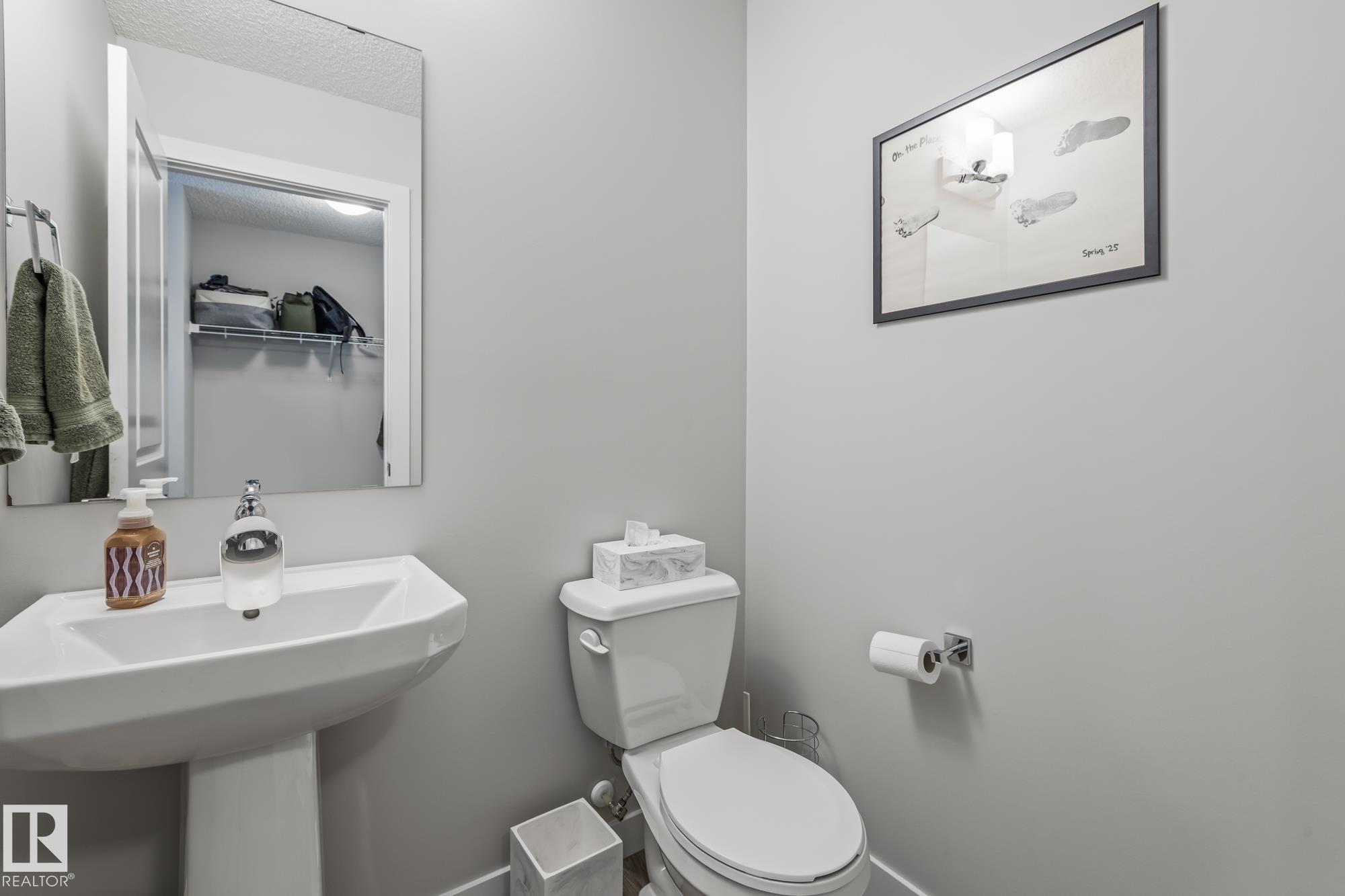 Photo 15 at 856 Ebbers Crescent NW, Ebbers, Edmonton