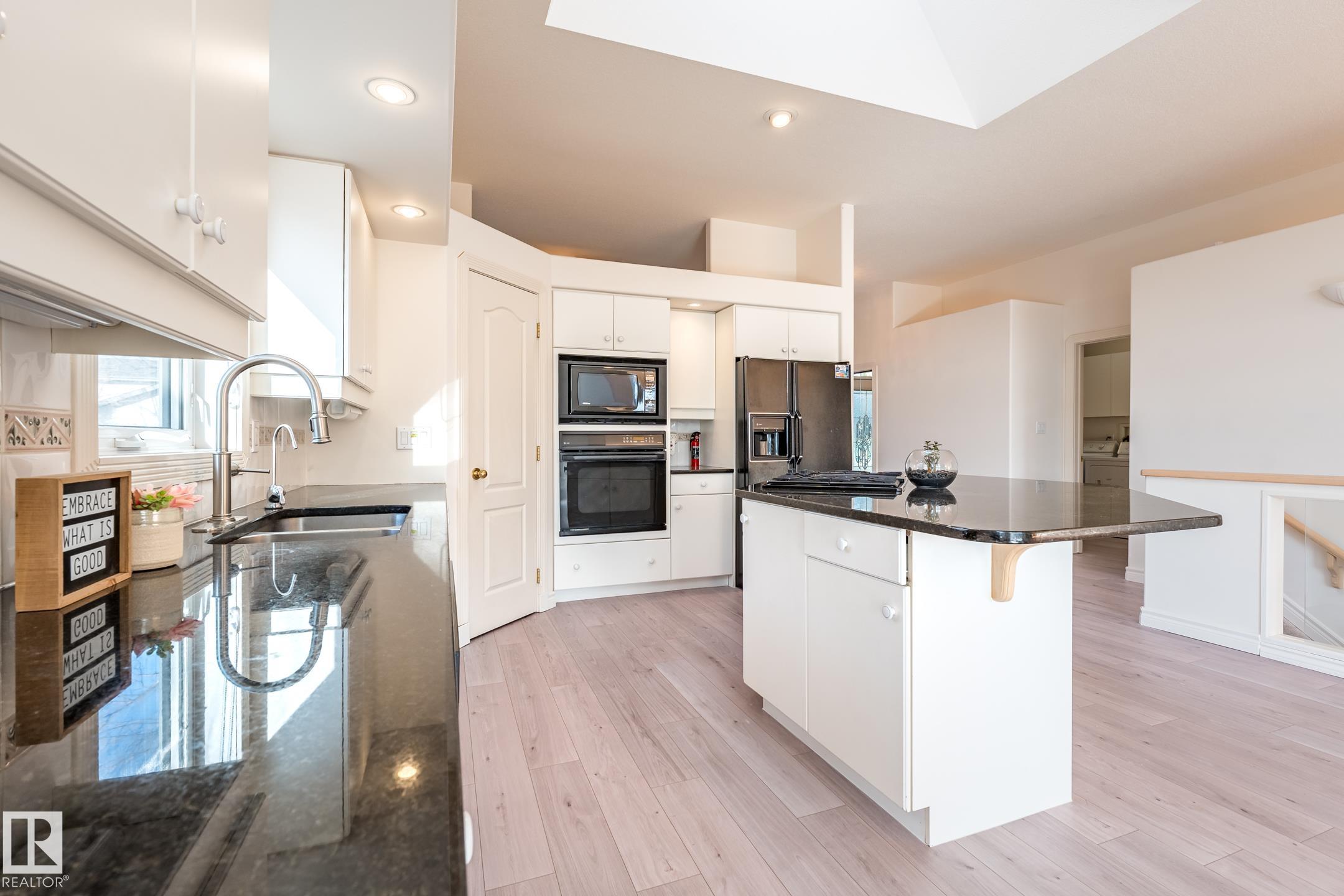 Photo 18 at 189 Blackburn Drive W SW, Blackburne, Edmonton