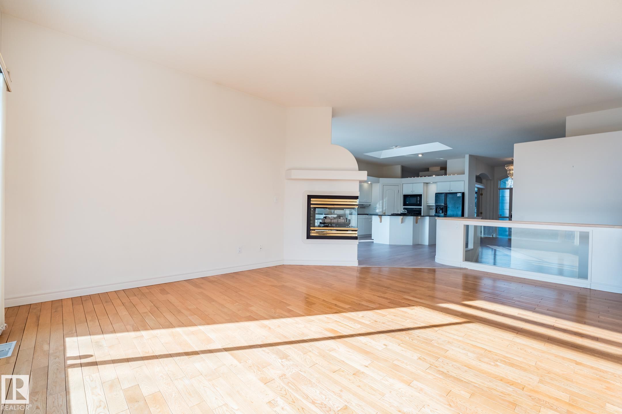 Photo 28 at 189 Blackburn Drive W SW, Blackburne, Edmonton