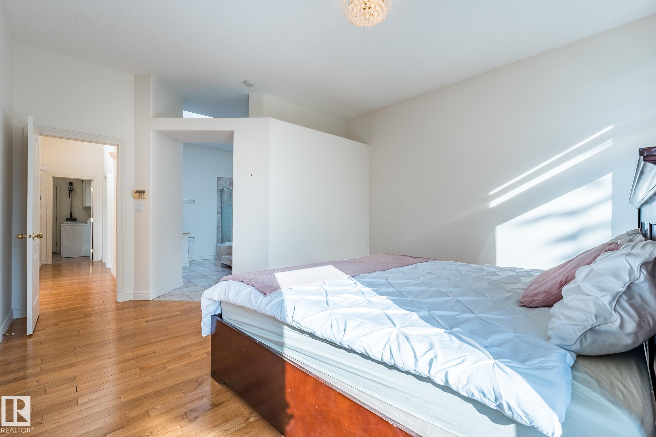 Photo 35 at 189 Blackburn Drive W SW, Blackburne, Edmonton