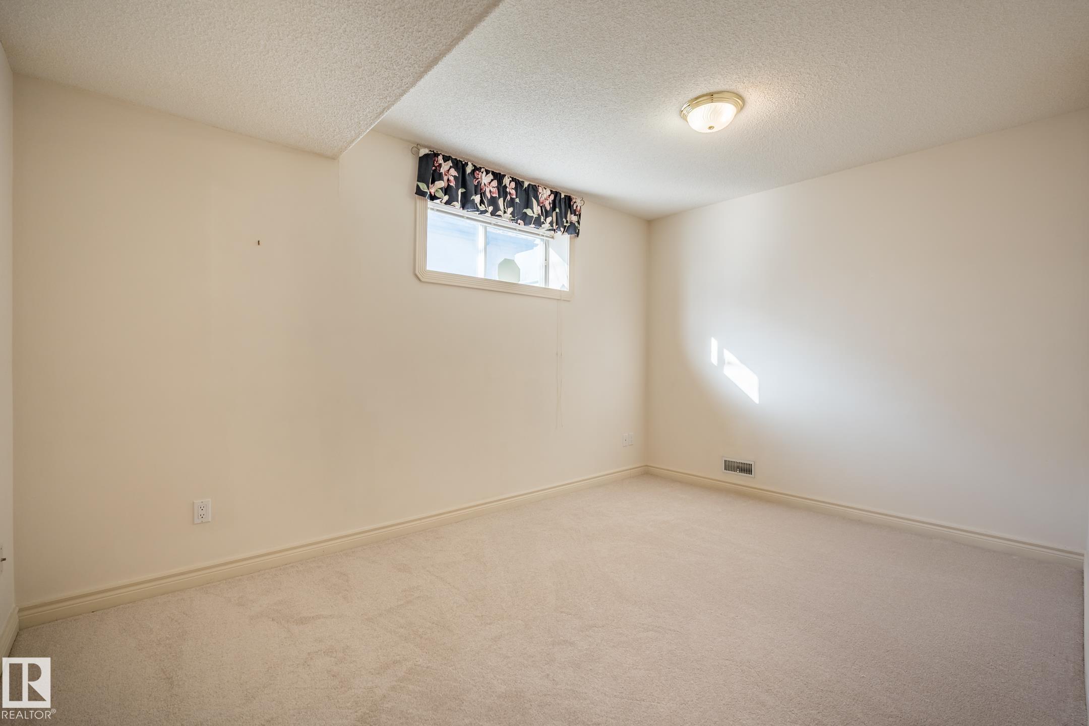 Photo 56 at 189 Blackburn Drive W SW, Blackburne, Edmonton
