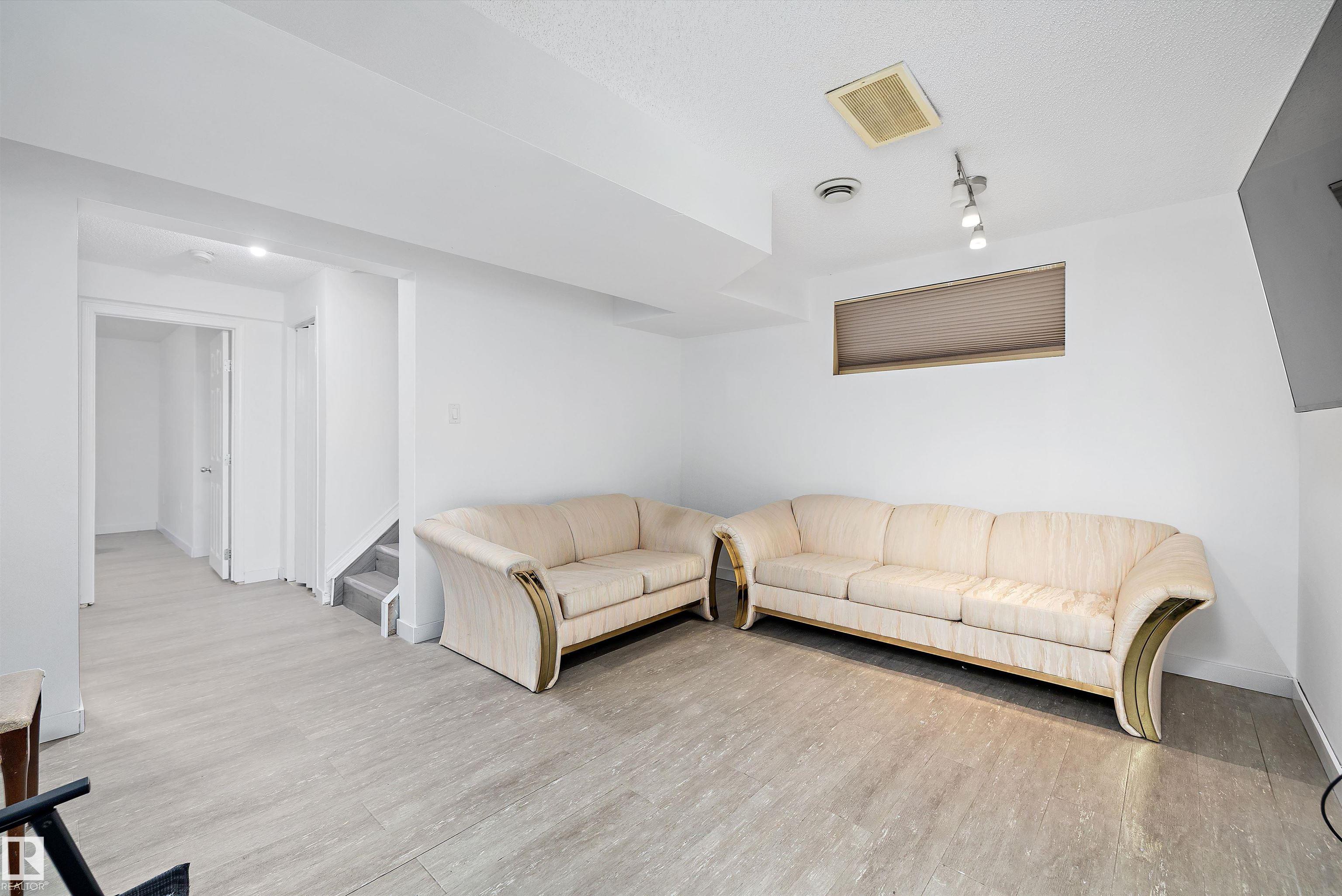 Photo 24 at 16304 43 Street NW, Brintnell, Edmonton