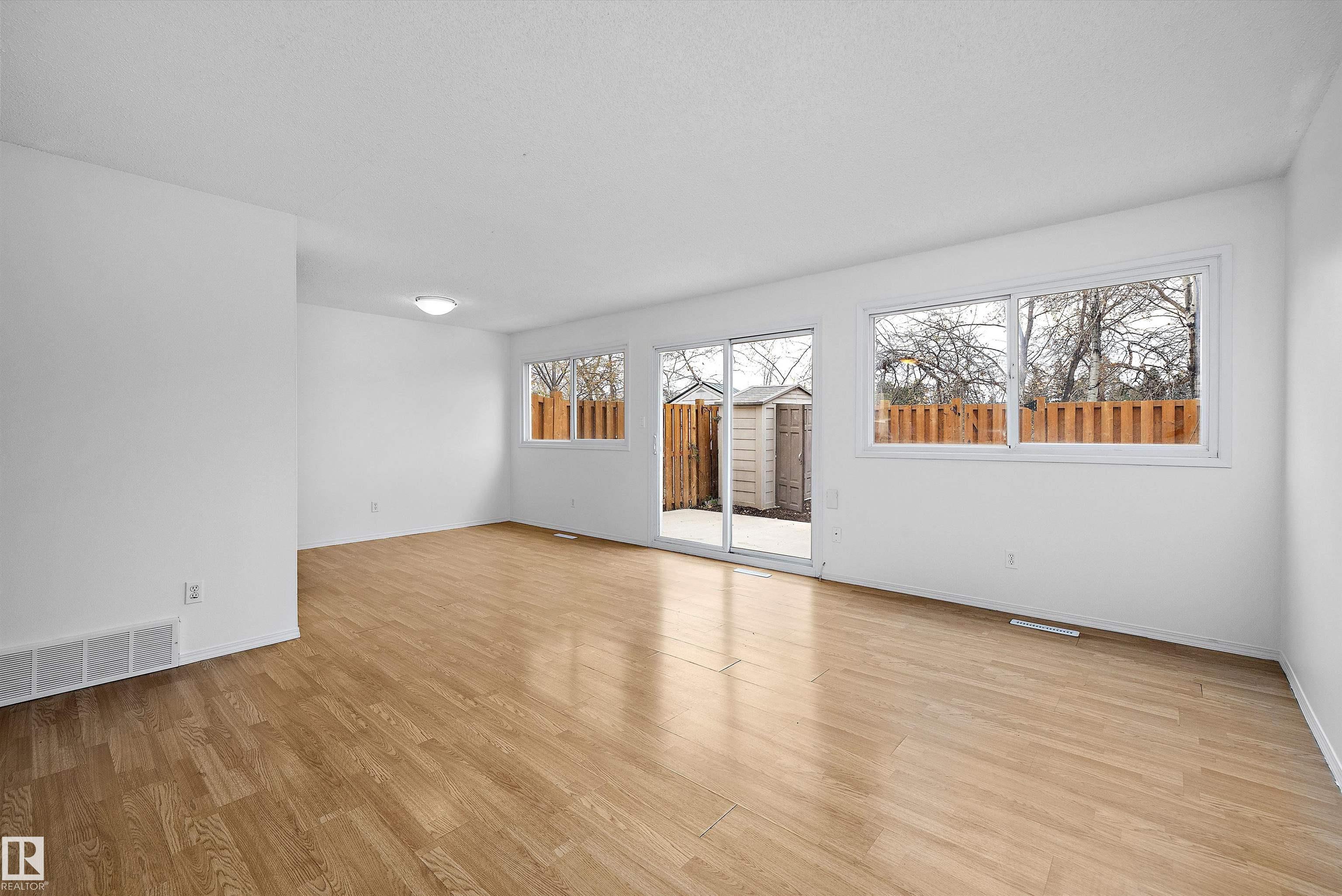 https://zimg.paragon.ice.com/ParagonImages/Property/PM/RAE/225393687/29/0/0/9b931f7ea37793d8af388b43f0c1c024/1/99ecab9cc5587d276d94f322315e1ad4/225393687-E331DEB2-B901-4E11-973D-EE400E358AB6.JPG