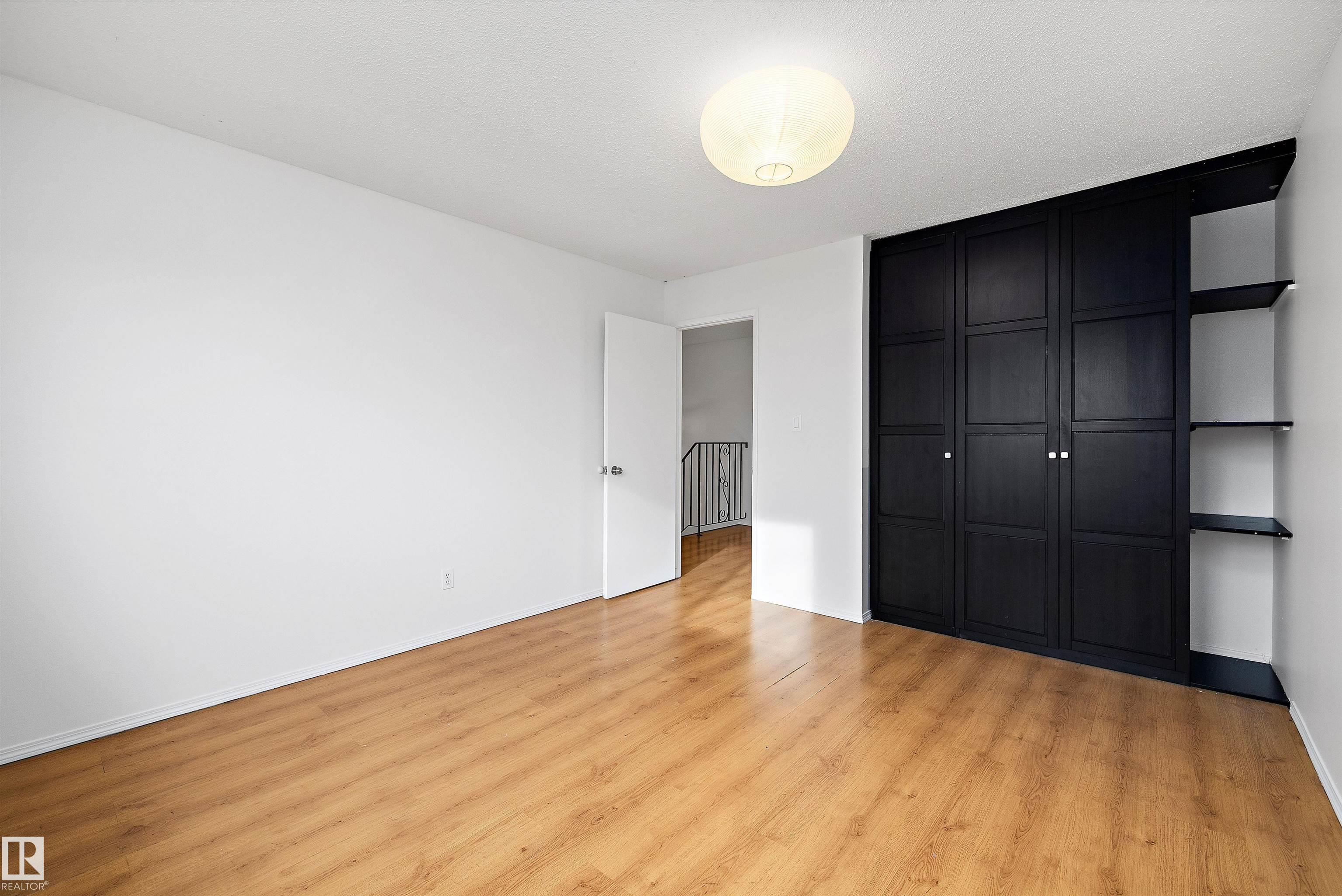 https://zimg.paragon.ice.com/ParagonImages/Property/PM/RAE/225393687/36/0/0/94a726c8df45d4d4b4c4af9adf38caa9/1/99ecab9cc5587d276d94f322315e1ad4/225393687-C627C1BB-5C7C-4074-A46C-A5573F42C3D2.JPG