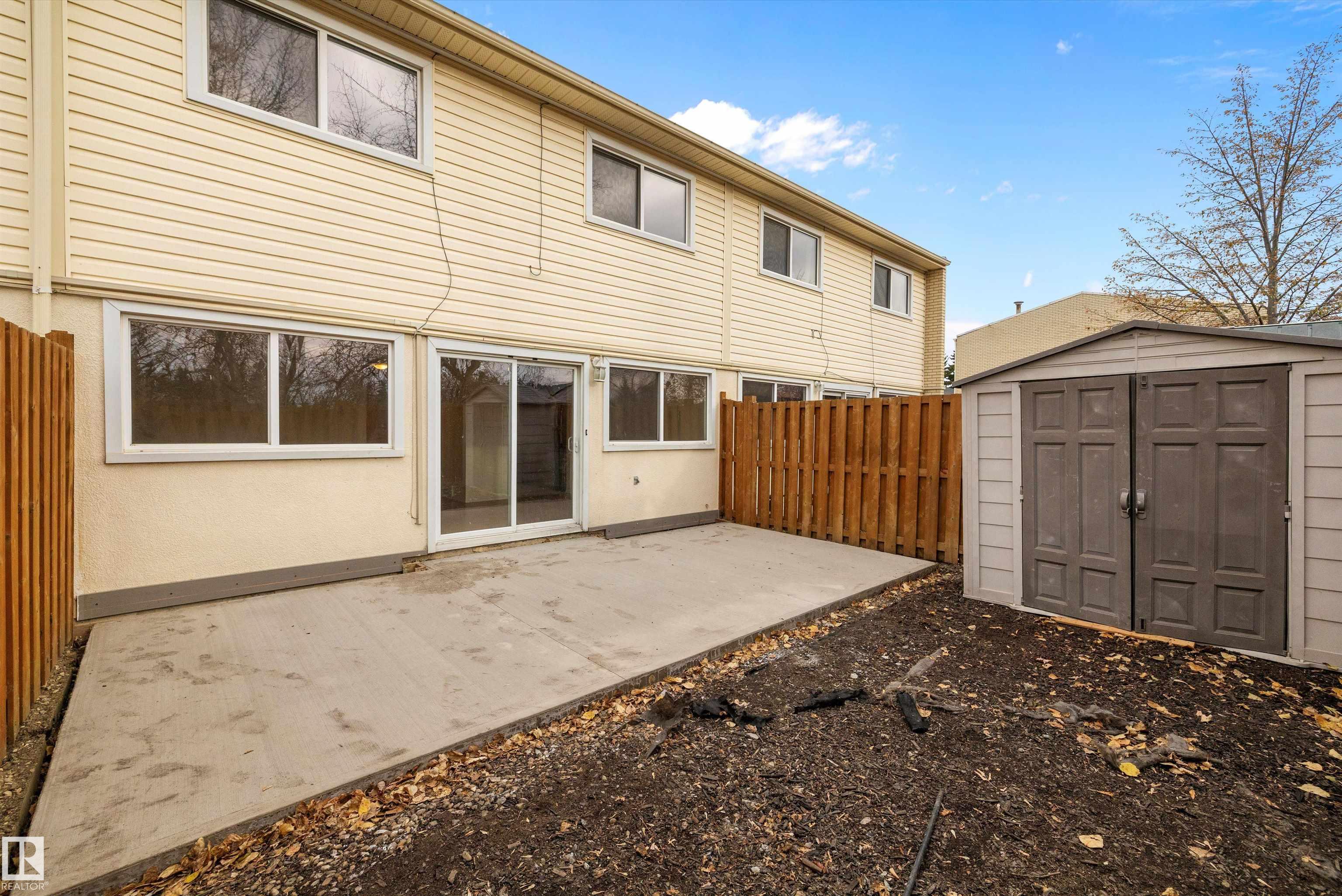 https://zimg.paragon.ice.com/ParagonImages/Property/PM/RAE/225393687/49/0/0/b61c749691677316fdb253f766e2e19c/1/99ecab9cc5587d276d94f322315e1ad4/225393687-816E7475-07B2-479E-AD04-65928DE4CAAA.JPG