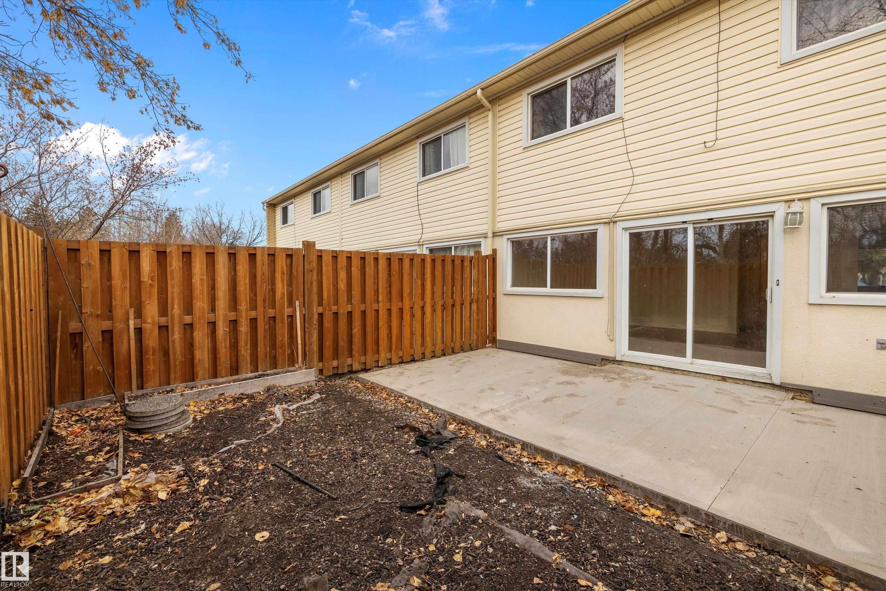https://zimg.paragon.ice.com/ParagonImages/Property/PM/RAE/225393687/50/0/0/88fdc8d69f9a22d1a6d71b1ec0f336ad/1/99ecab9cc5587d276d94f322315e1ad4/225393687-A2BE0097-1A29-4B22-920F-4896C495D172.JPG