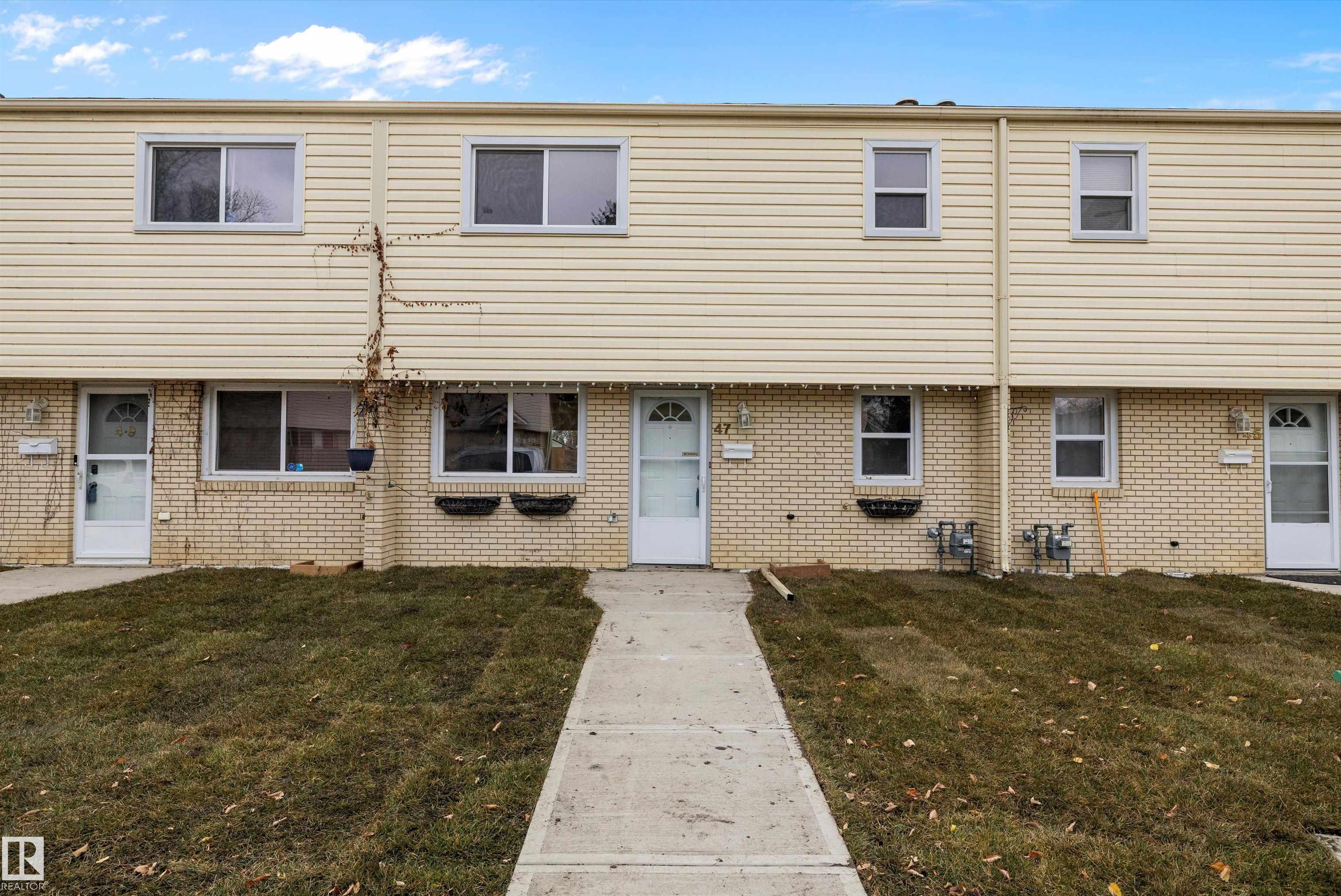 https://zimg.paragon.ice.com/ParagonImages/Property/PM/RAE/225393687/57/0/0/c1aacdfb8e1e436f484a9f844e290d54/1/99ecab9cc5587d276d94f322315e1ad4/225393687-97D2EFC6-1313-4C2D-AAD5-6CFAD0821F3D.JPG