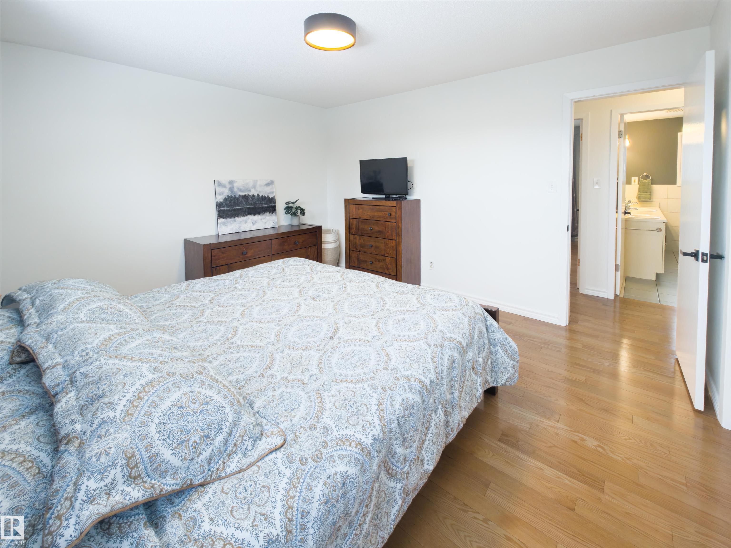 Photo 17 at 7323 147 Avenue NW, Kilkenny, Edmonton