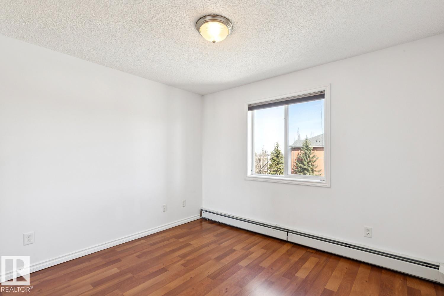 https://zimg.paragon.ice.com/ParagonImages/Property/PM/RAE/225393700/22/0/0/1155360425cc86c118a83dc47c33185e/1/ab156af97a592f932a41c789a6f04449/225393700-e7d8931f-3ec4-4c35-a07d-f0692f35e079.JPG