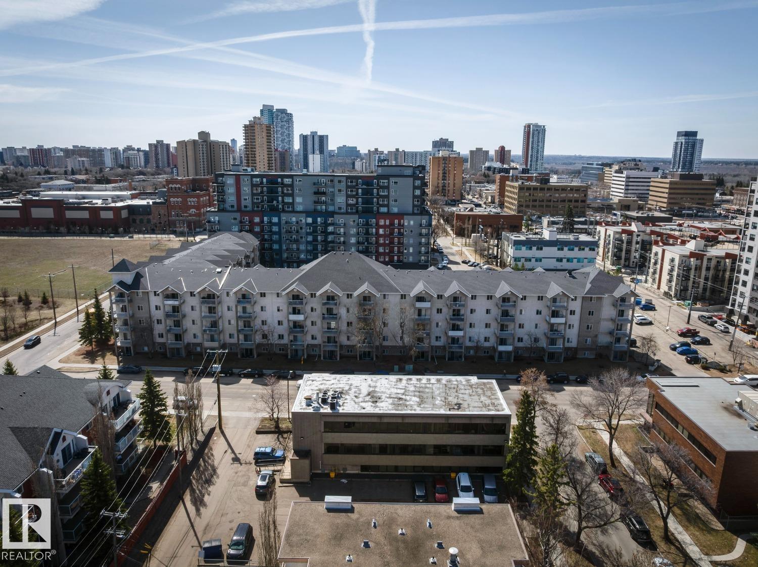 https://zimg.paragon.ice.com/ParagonImages/Property/PM/RAE/225393700/30/0/0/319f29415696bca9dd1787574179a4c7/1/ab156af97a592f932a41c789a6f04449/225393700-8ca0b2c0-fc84-4432-a782-ce8663168574.JPG