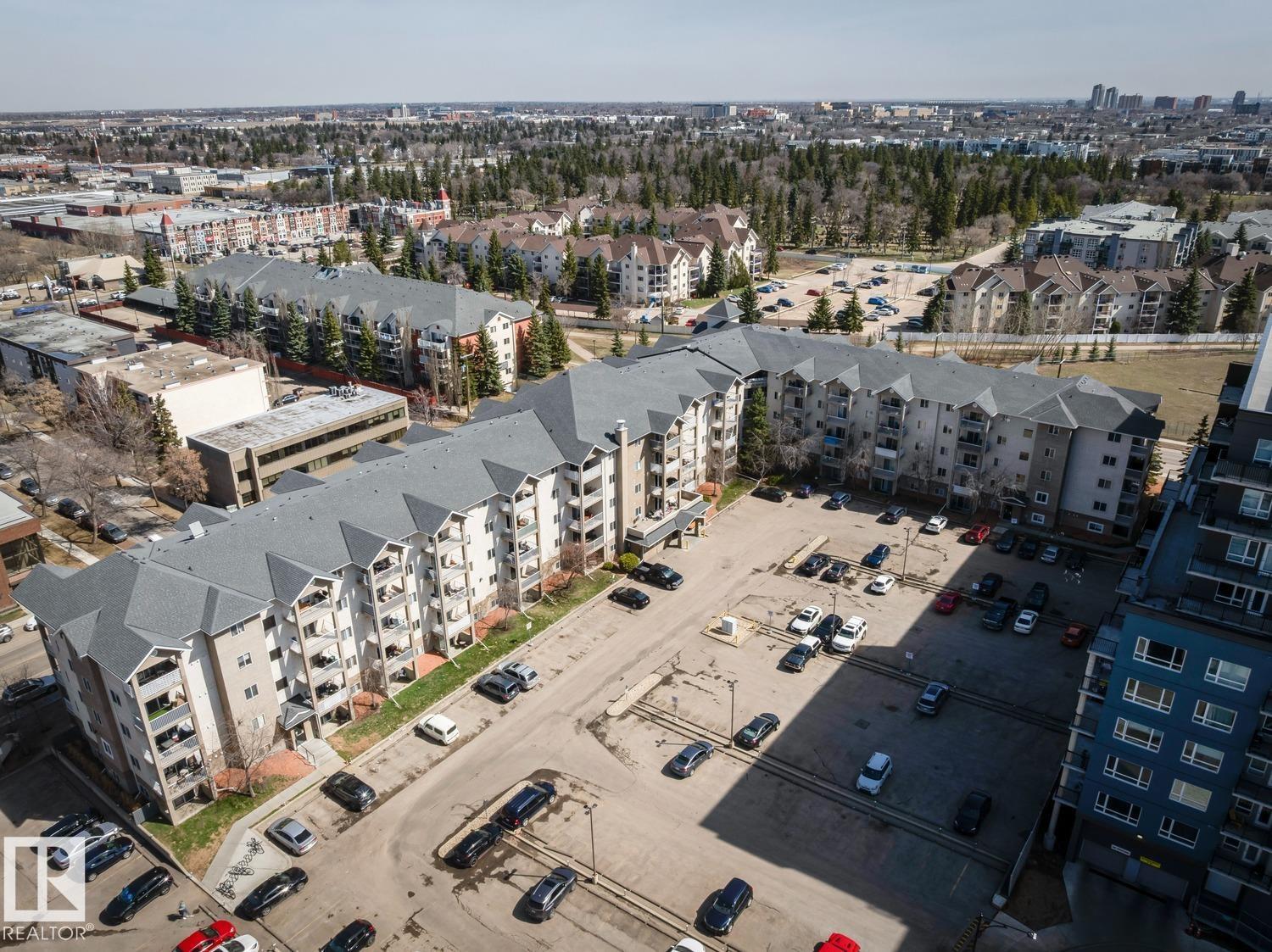 https://zimg.paragon.ice.com/ParagonImages/Property/PM/RAE/225393700/32/0/0/19ad3569dc16d3dbbf5e326c969a3e98/1/ab156af97a592f932a41c789a6f04449/225393700-1695ed7d-a712-46fd-b71b-e312167697fd.JPG
