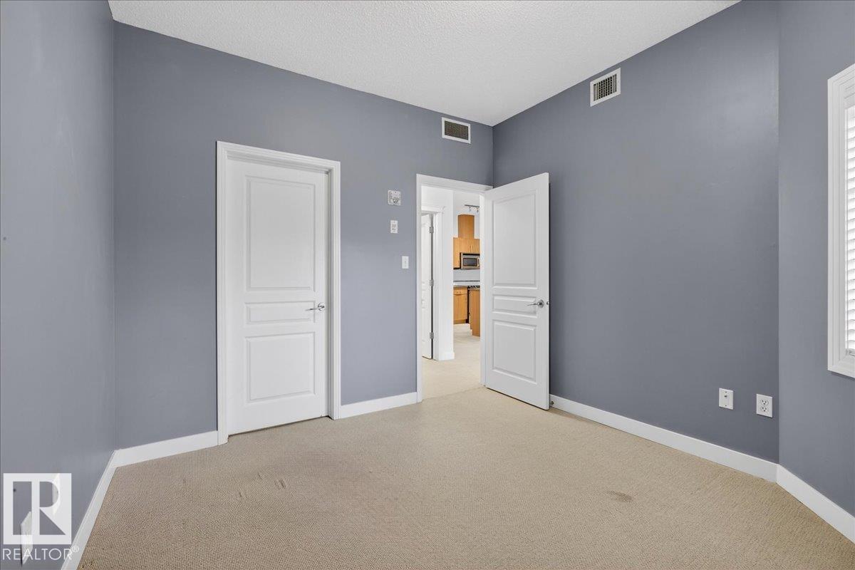 Photo 19 at 303 - 10333 112 Street NW, Wîhkwêntôwin, Edmonton