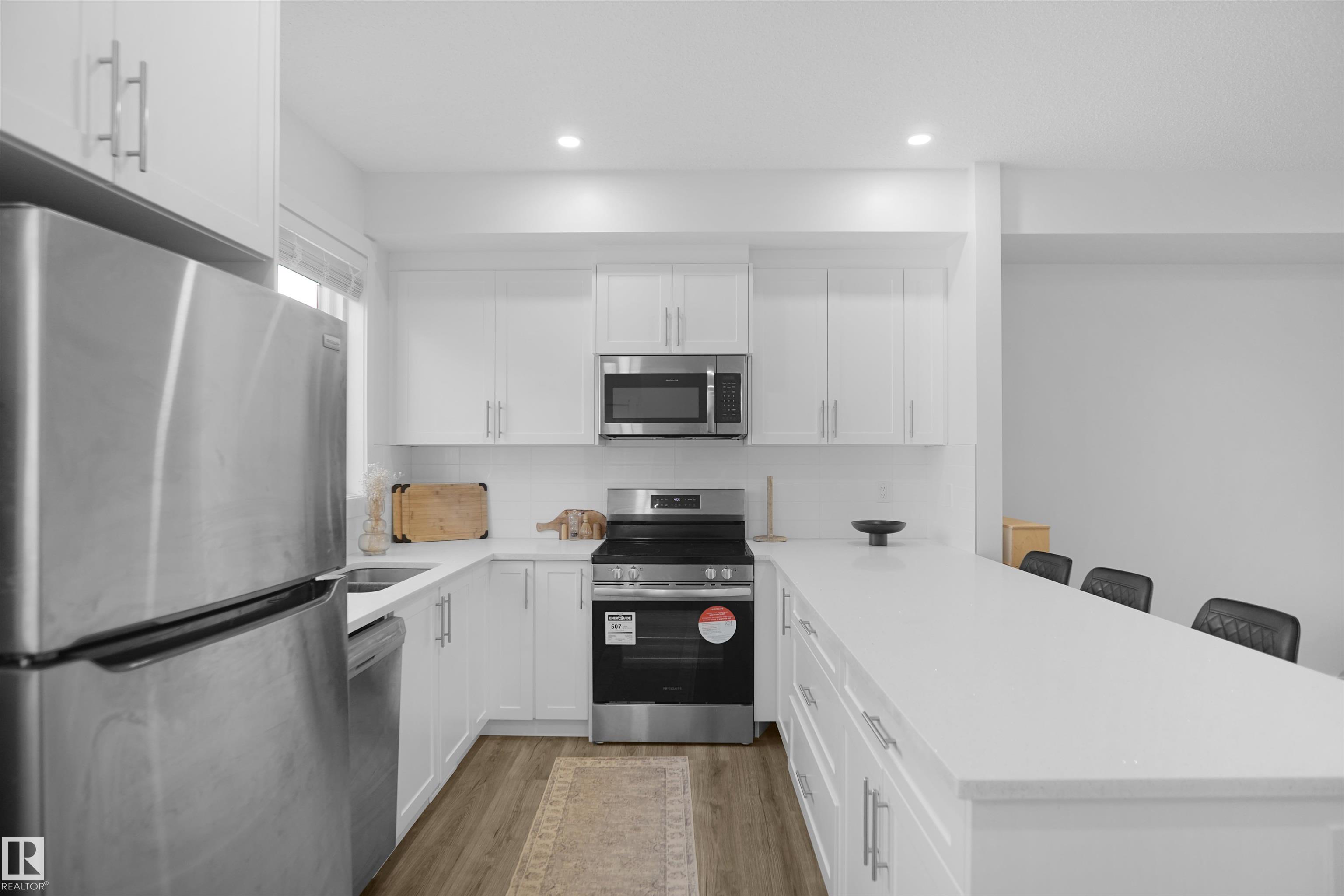 Photo 11 at 19 - 903 Crystallina Nera Way NW, Crystallina Nera West, Edmonton