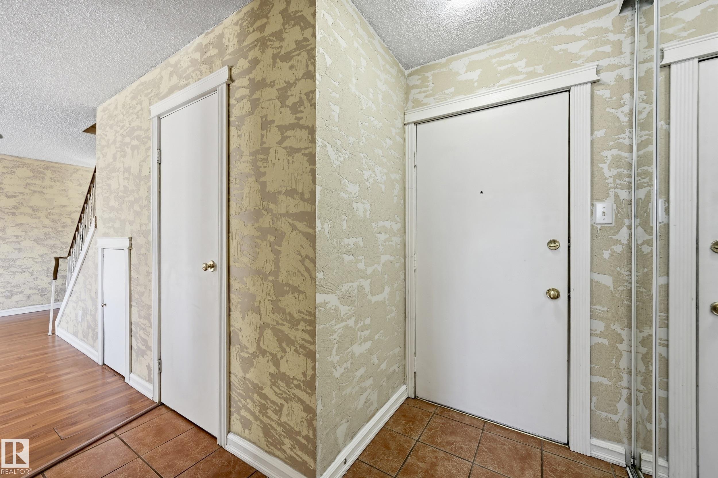 Photo 11 at 14530 52 Street NW, Casselman, Edmonton