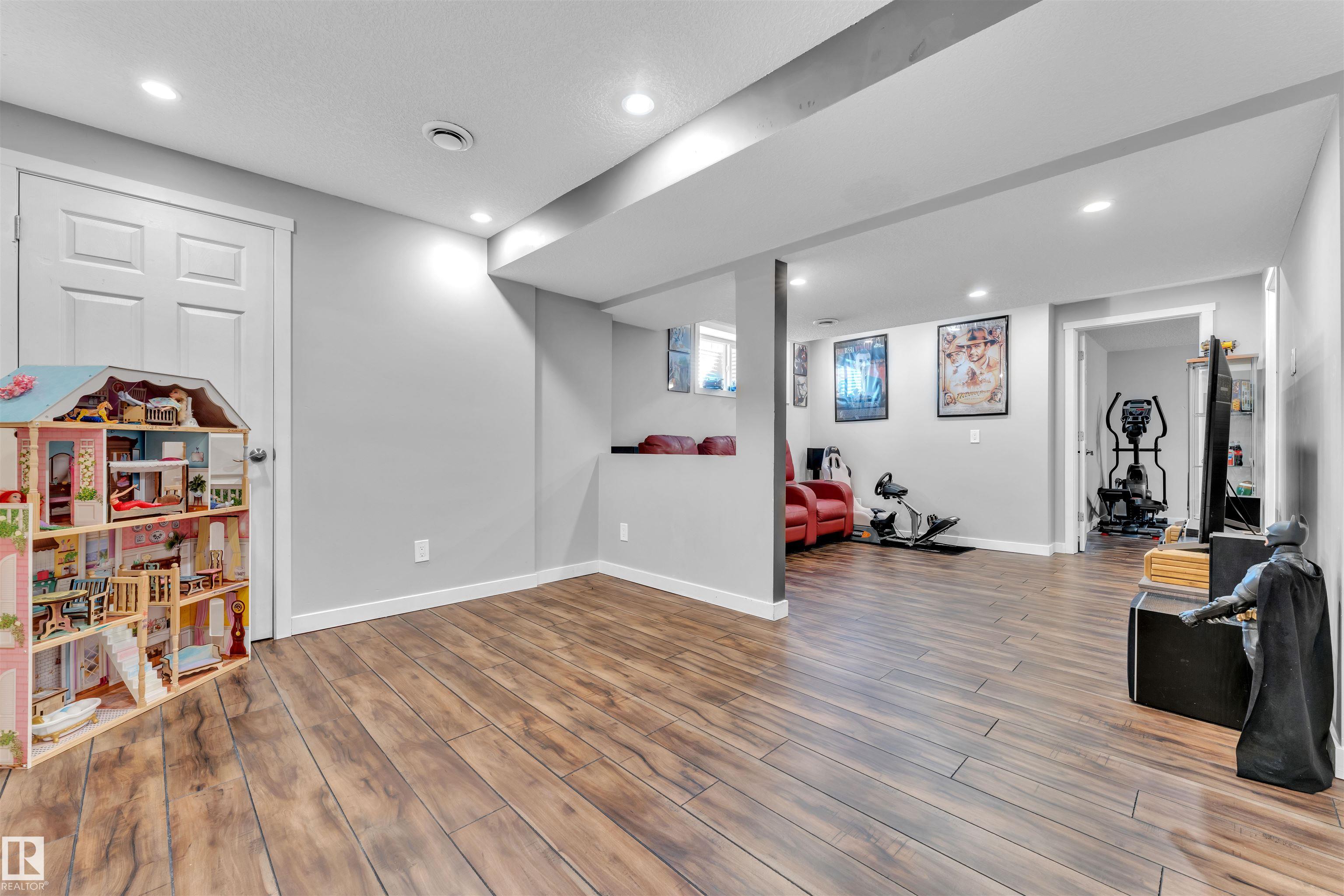 Photo 36 at 8108 217 Street NW, Rosenthal, Edmonton