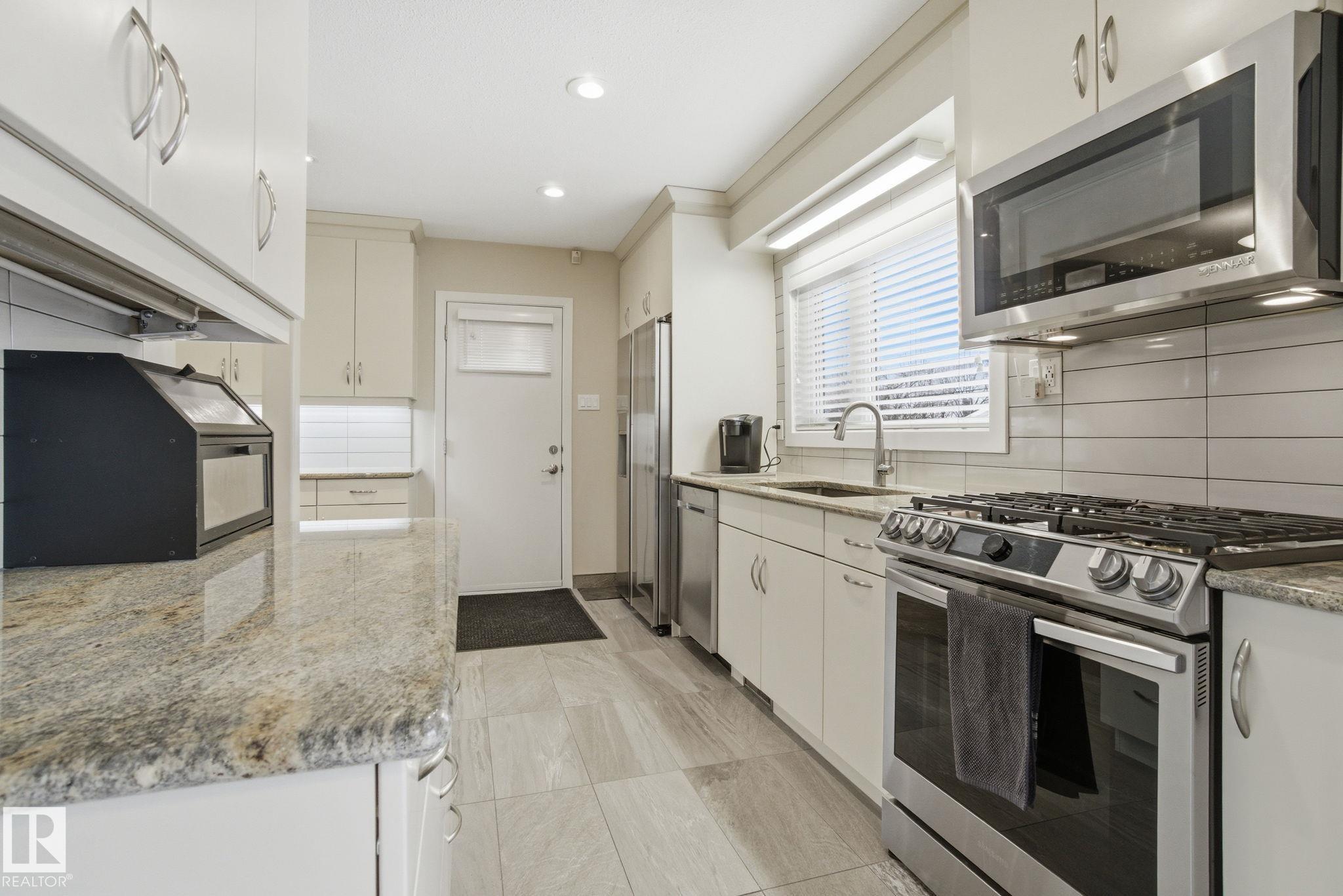 Photo 17 at 10962 118 Street NW, Queen Mary Park, Edmonton