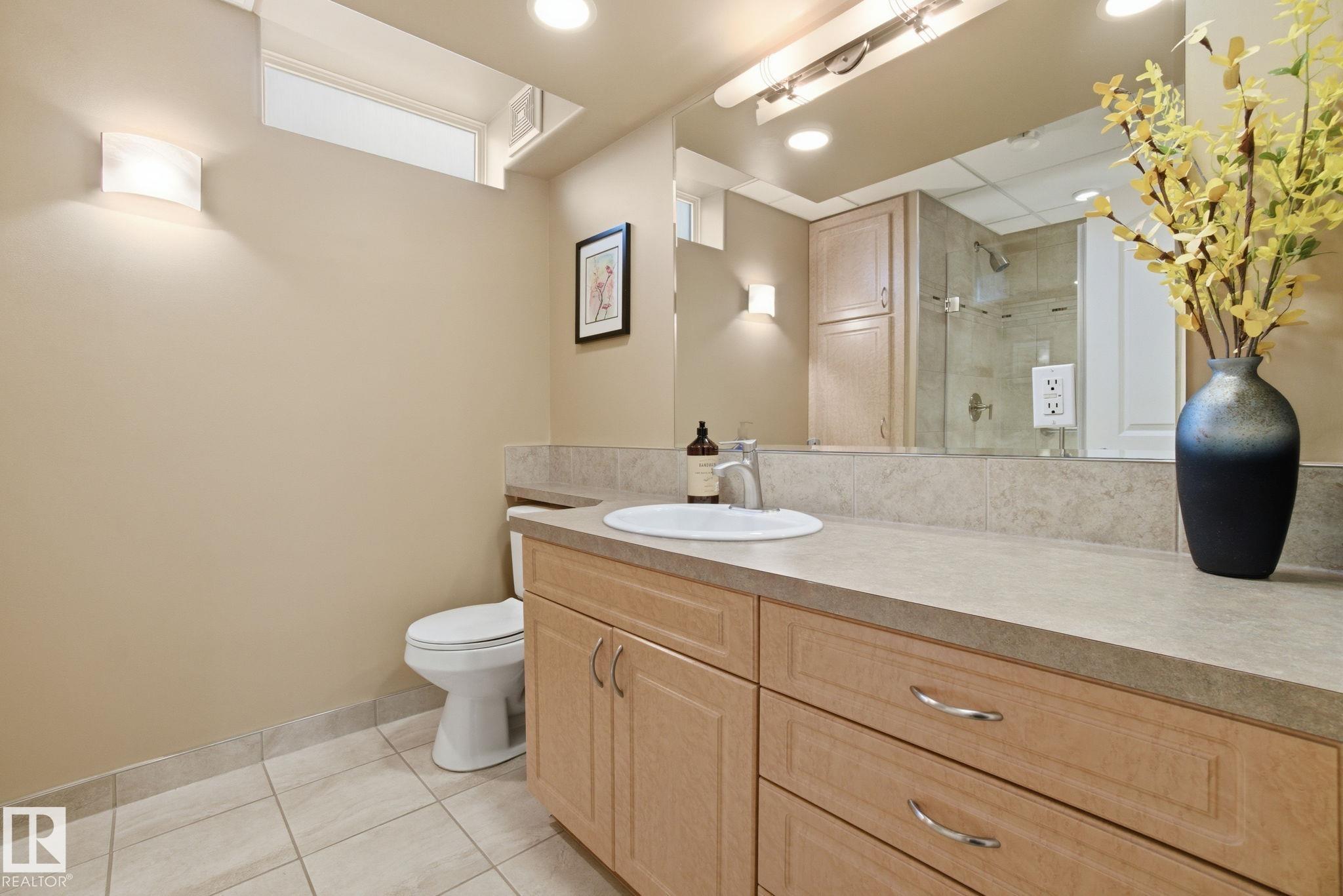 Photo 31 at 10962 118 Street NW, Queen Mary Park, Edmonton