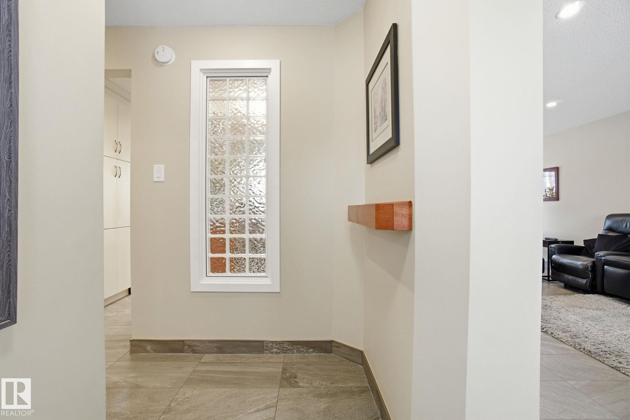 Photo 7 at 10962 118 Street NW, Queen Mary Park, Edmonton