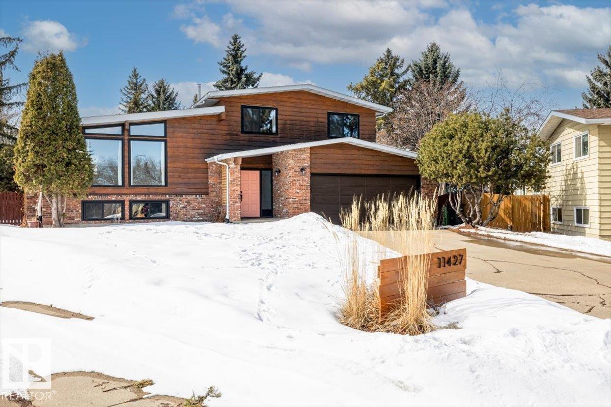 11427 35 Avenue NW, Greenfield, Edmonton photo number 2