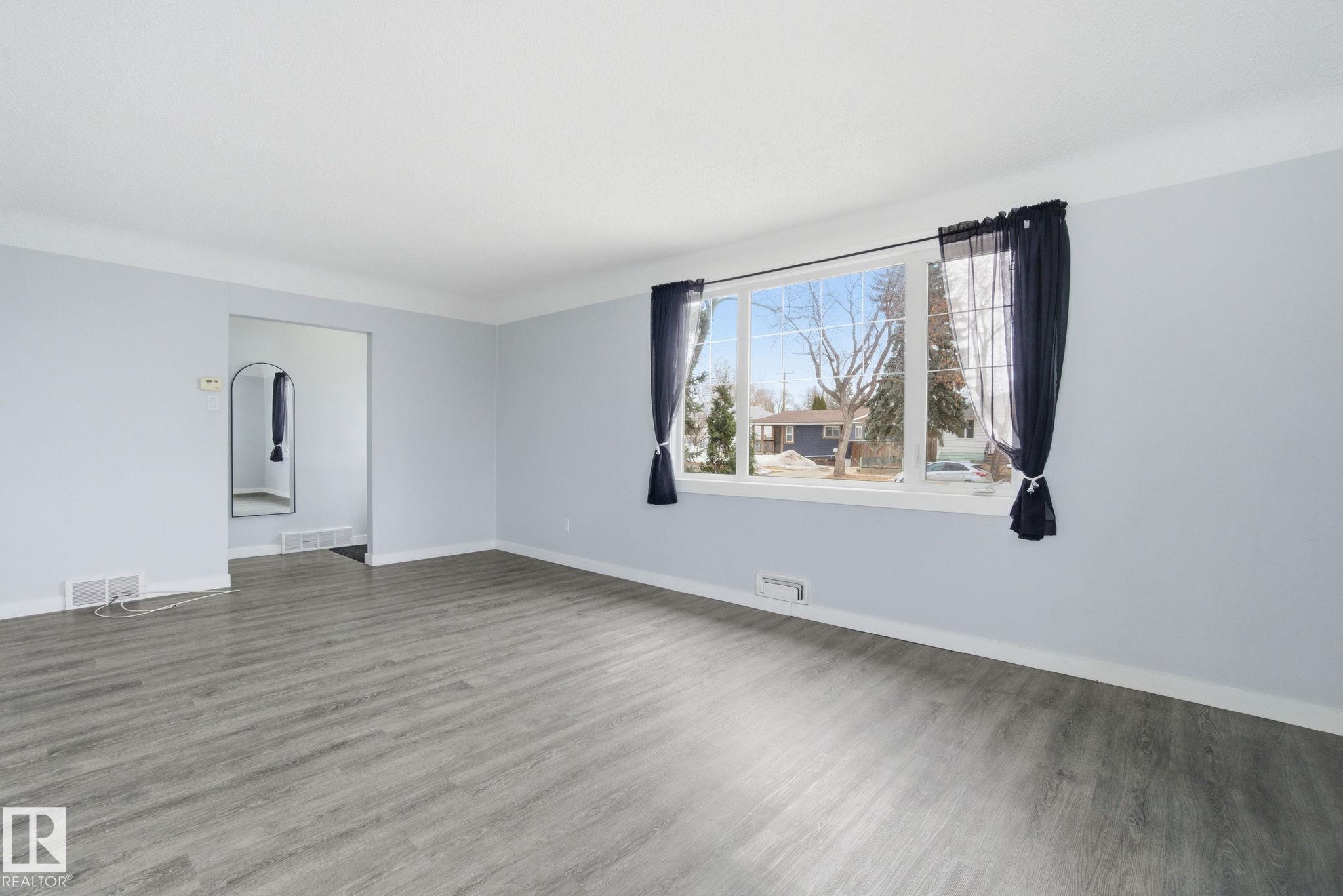 Photo 9 at 9916 108 Street, Old Fort Saskatchewan, Fort Saskatchewan