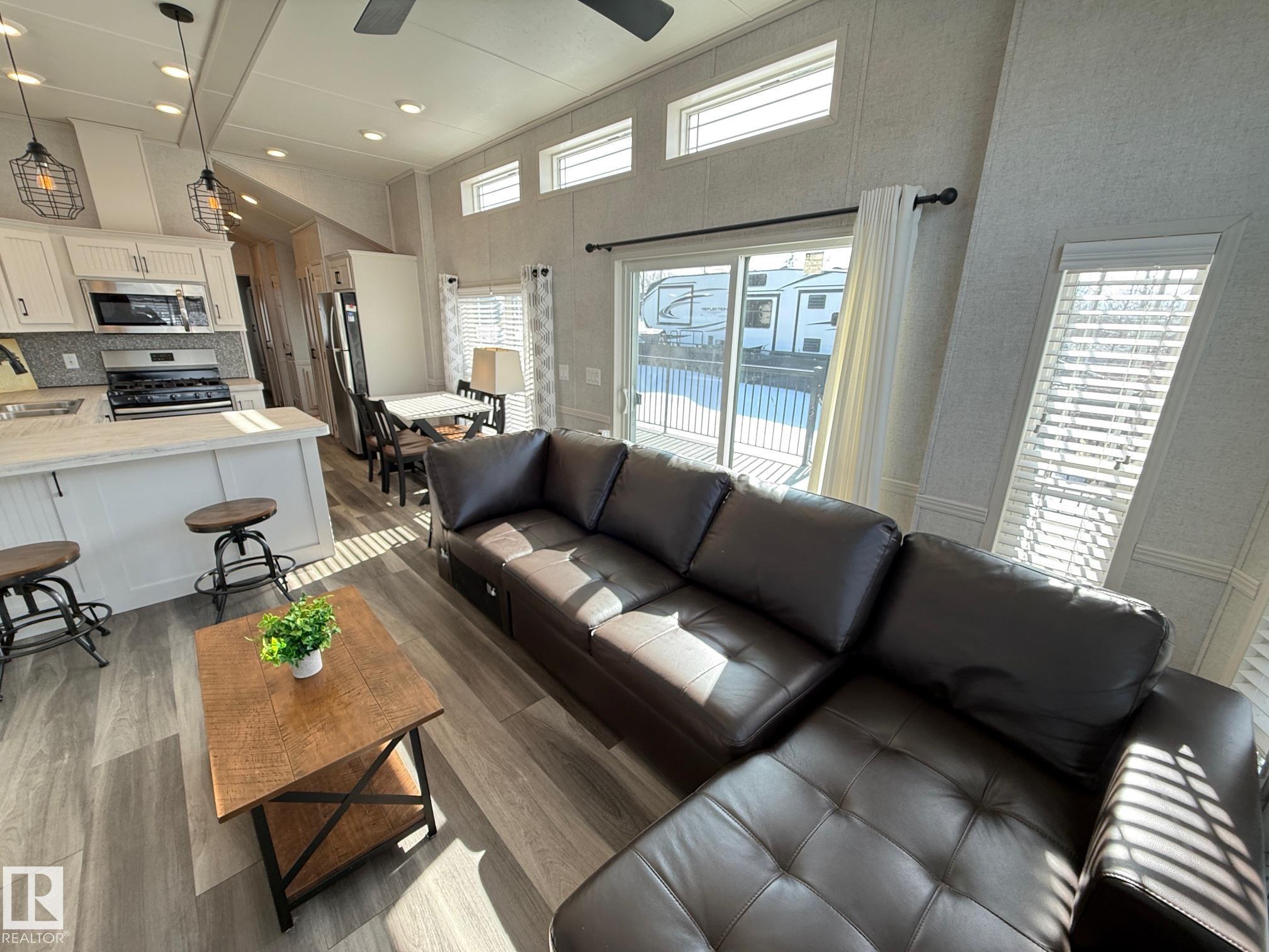 Photo 25 at 17 - 53509 Rge Road 60, Sunset Shores, Rural Parkland County