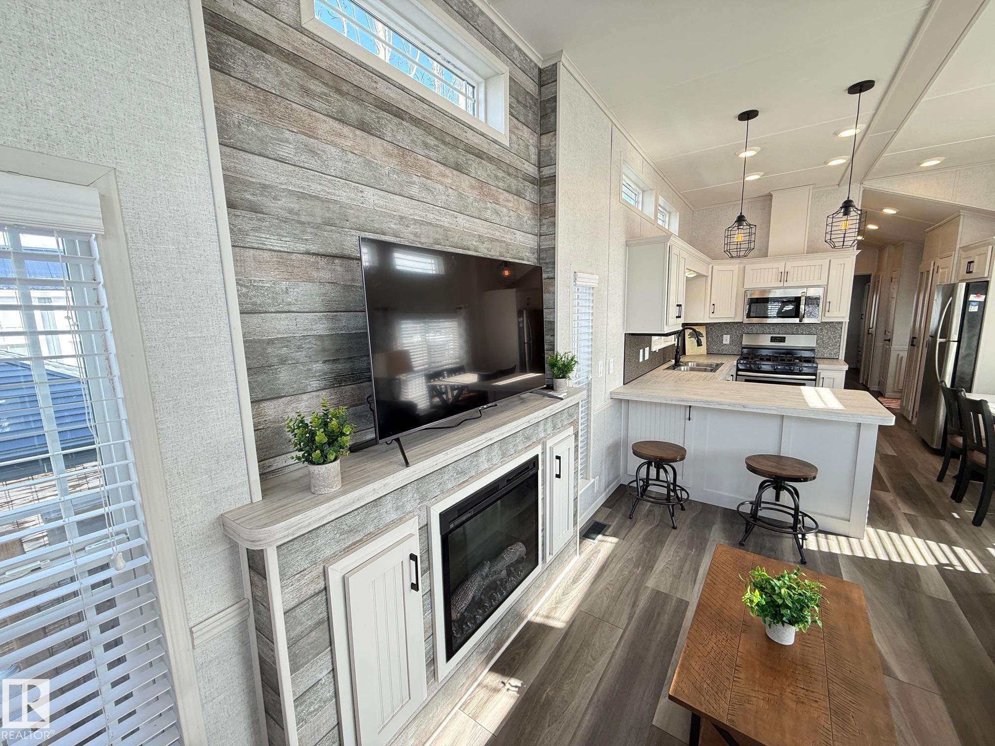 Photo 26 at 17 - 53509 Rge Road 60, Sunset Shores, Rural Parkland County