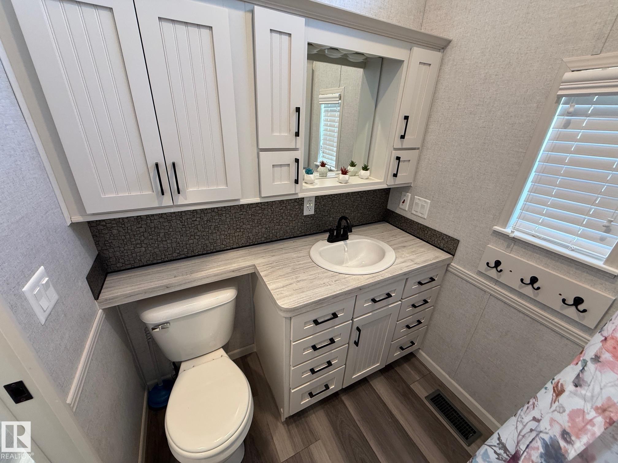 Photo 46 at 17 - 53509 Rge Road 60, Sunset Shores, Rural Parkland County