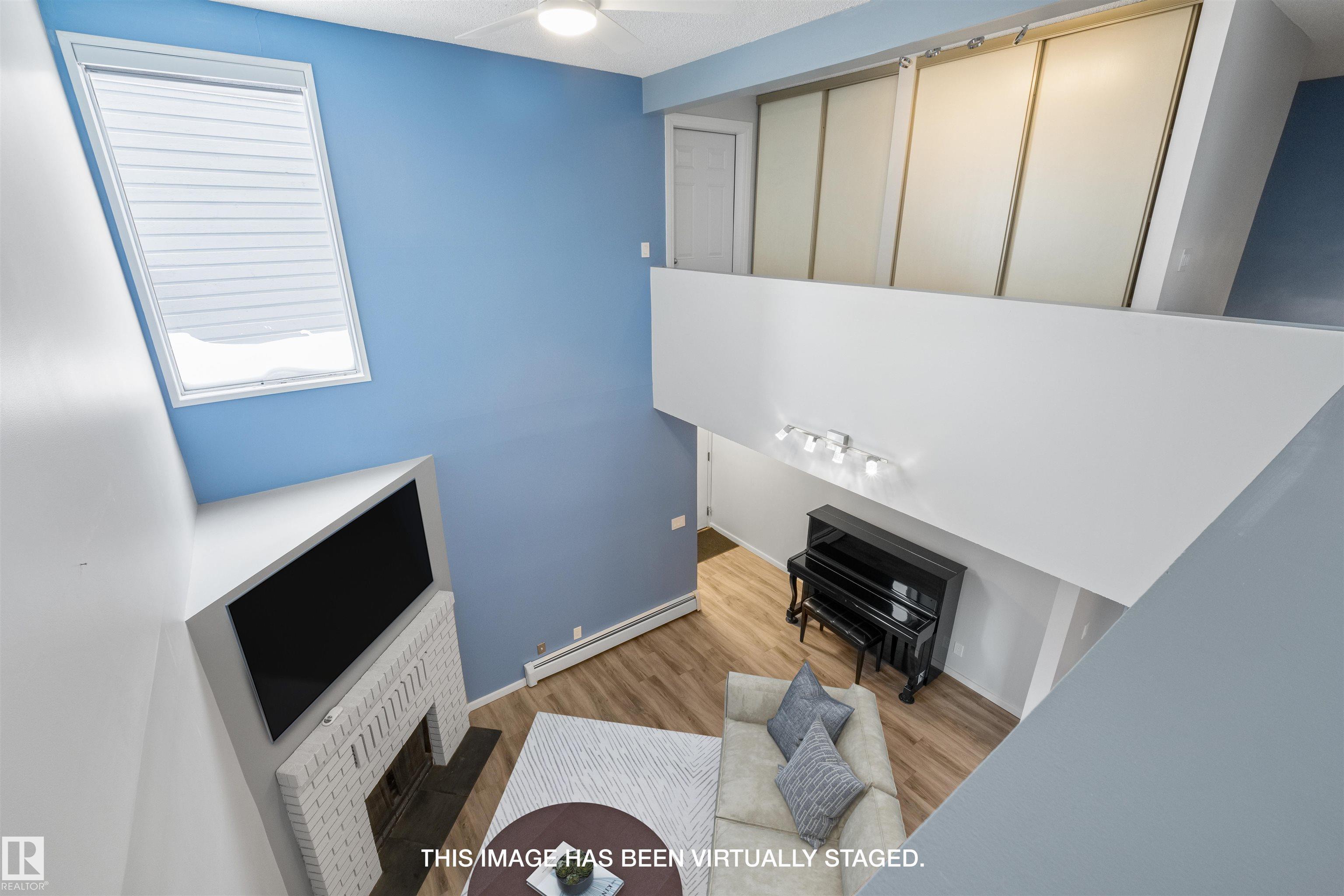 13 - 10032 113 Street NW, Wîhkwêntôwin, Edmonton