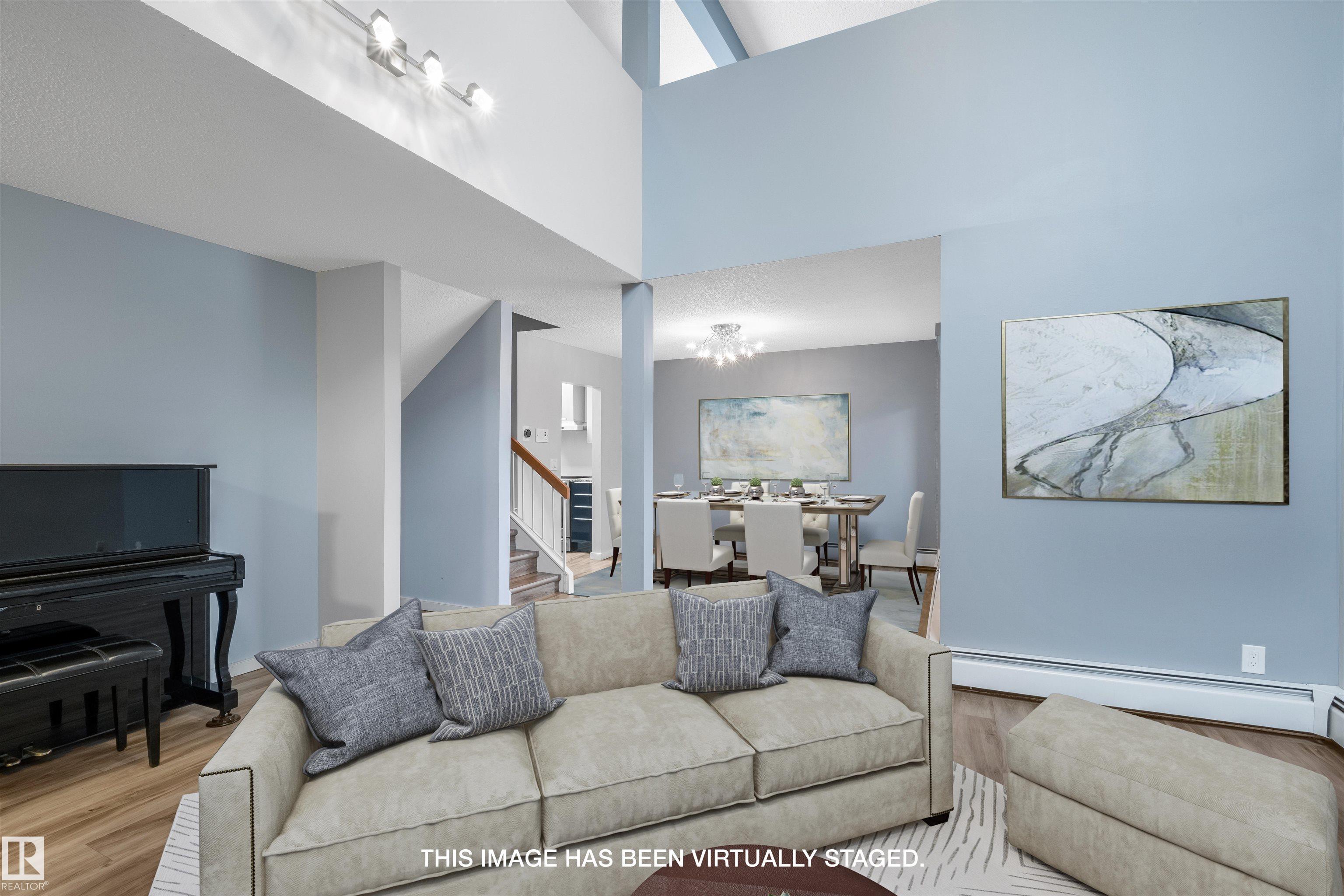 13 - 10032 113 Street NW, Wîhkwêntôwin, Edmonton