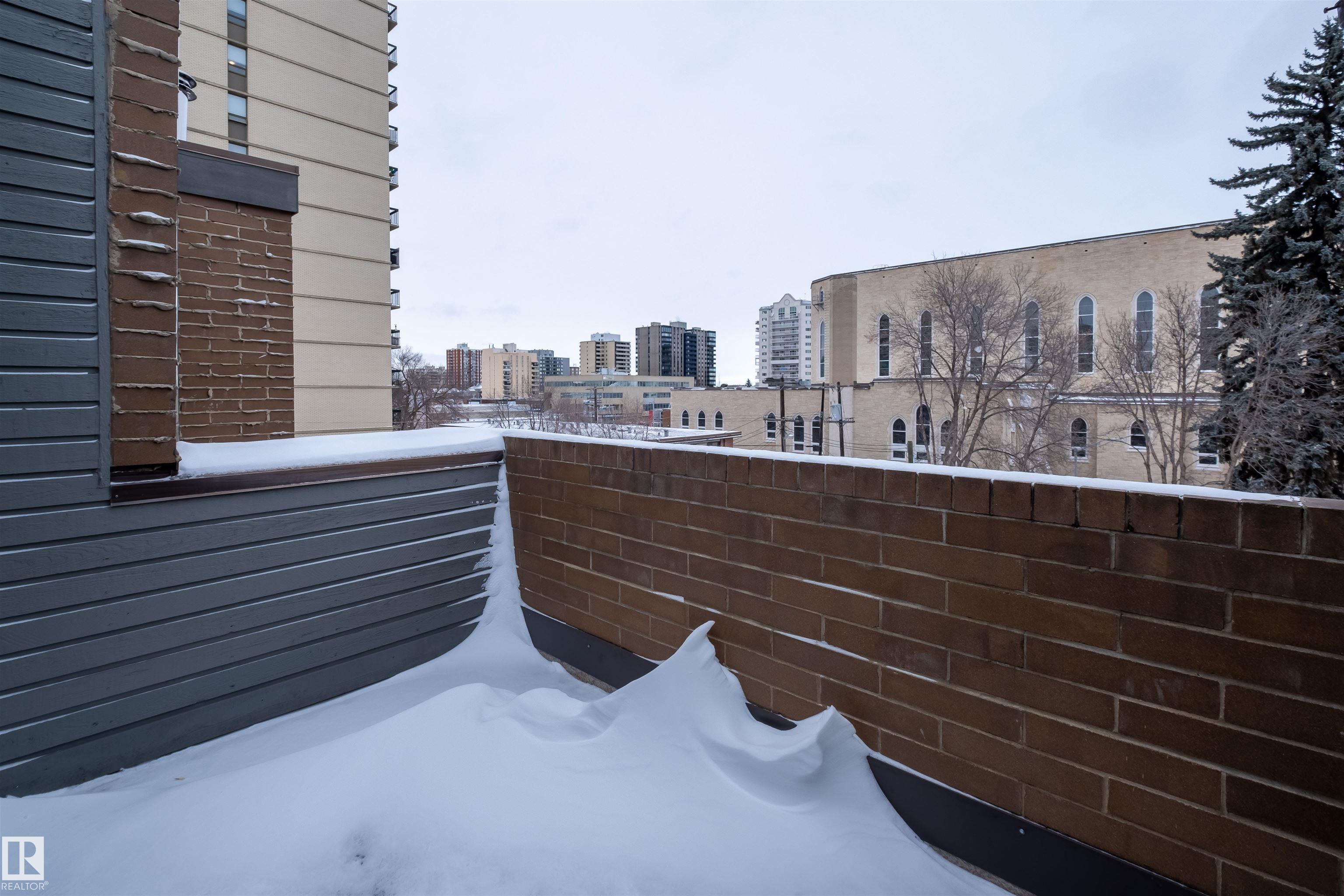 Photo 15 at 13 - 10032 113 Street NW, Wîhkwêntôwin, Edmonton